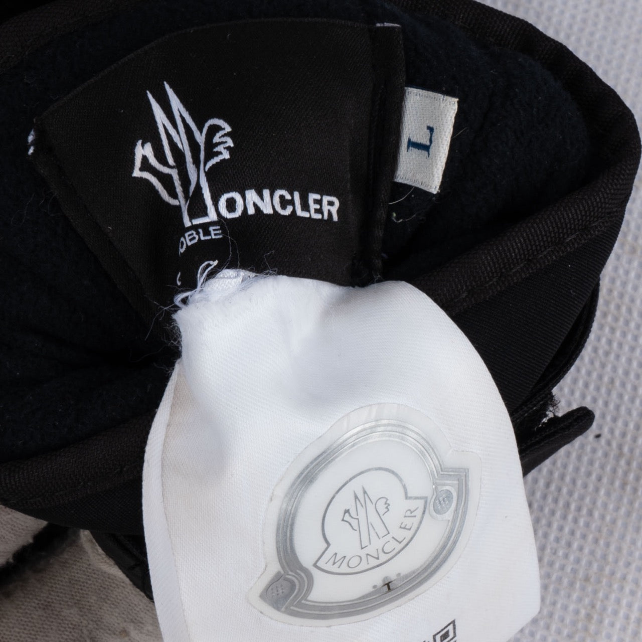 Moncler Grenoble Women Winter Gloves