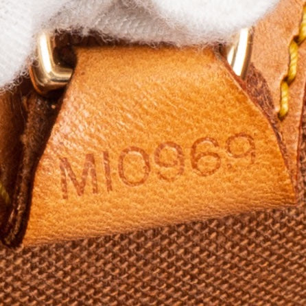 Louis Vuitton Canvas Monogram Ellipse Handbag