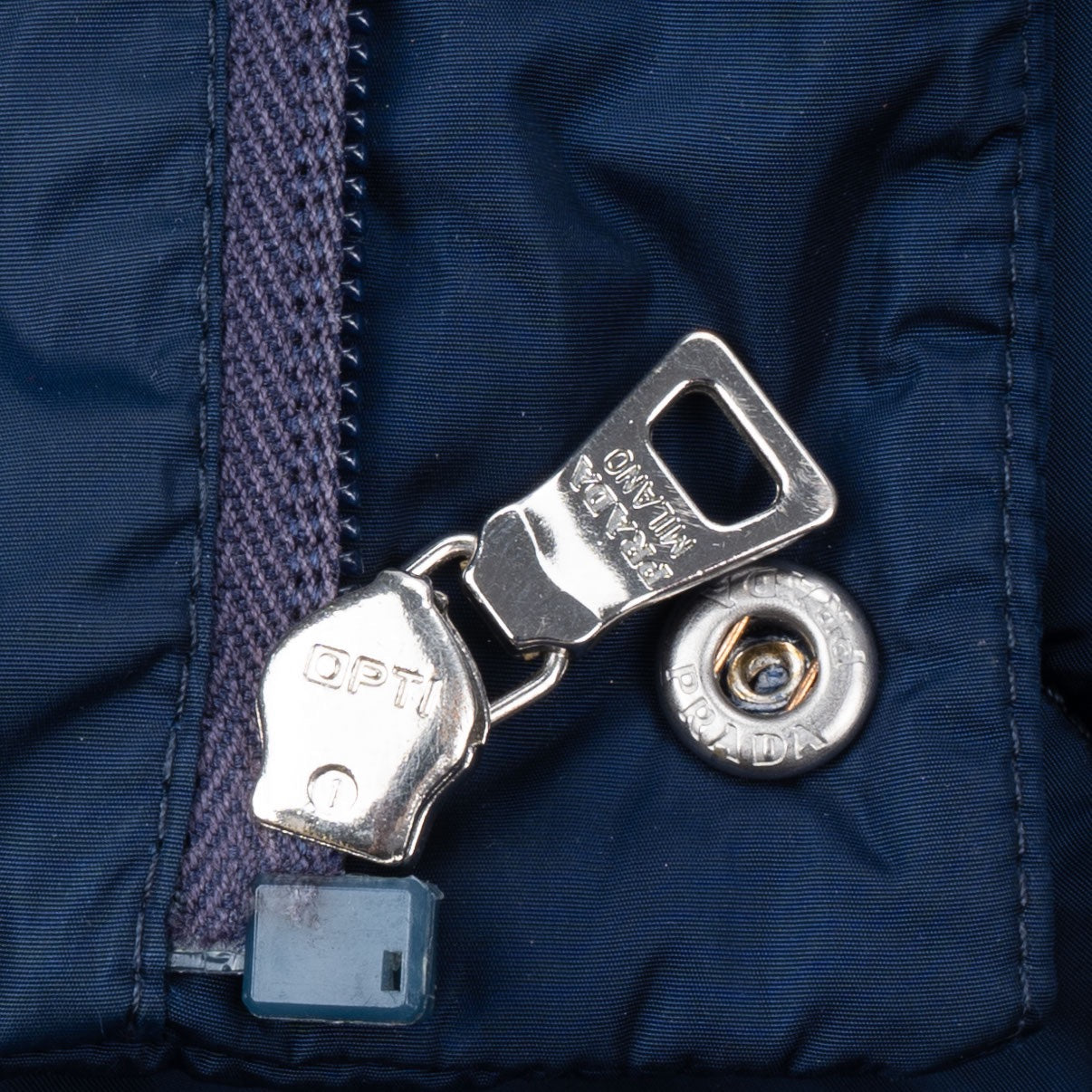 Prada Chest Applique Puffer Veste (M)