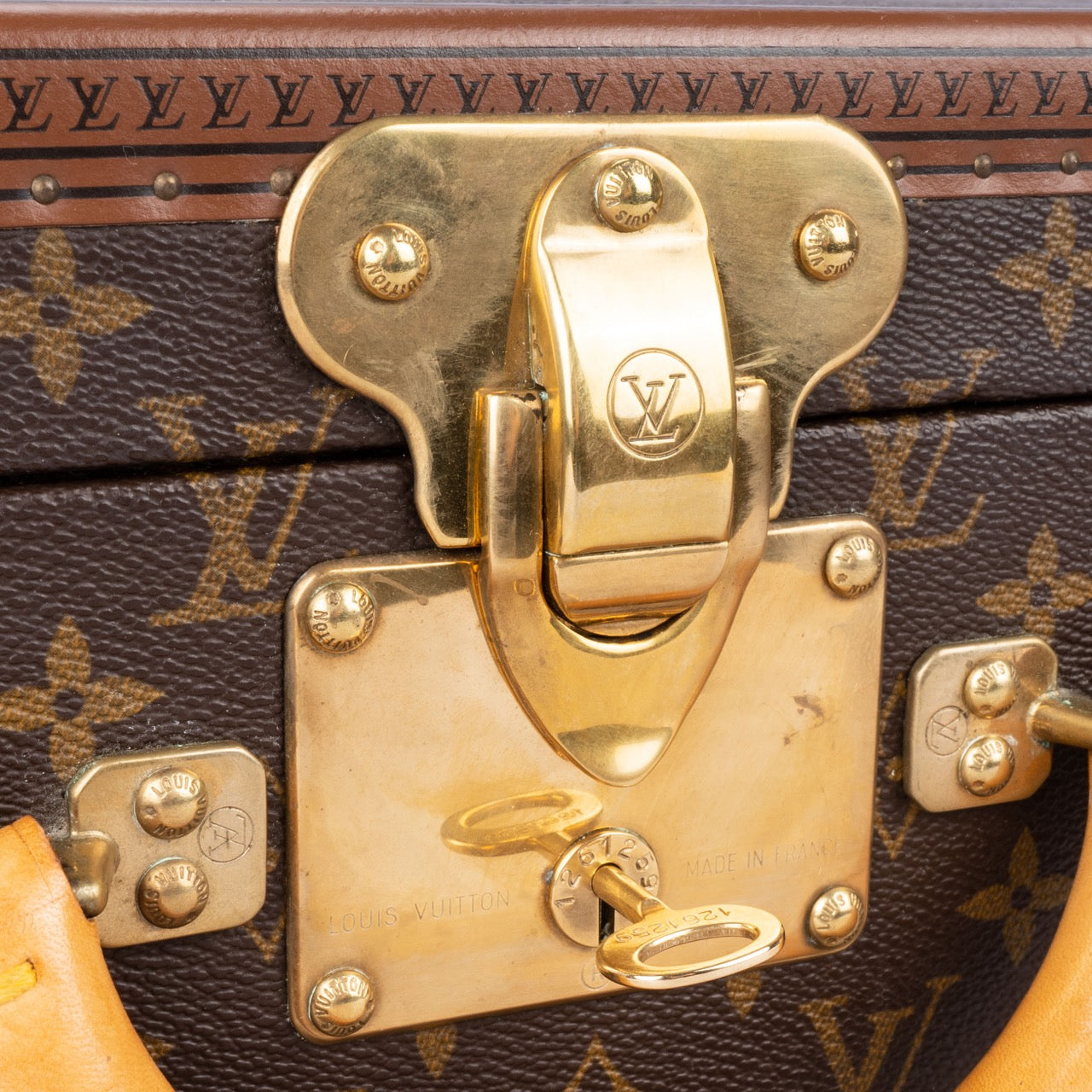 Louis Vuitton Canvas Monogram Bisten 65 Trunk Koffer