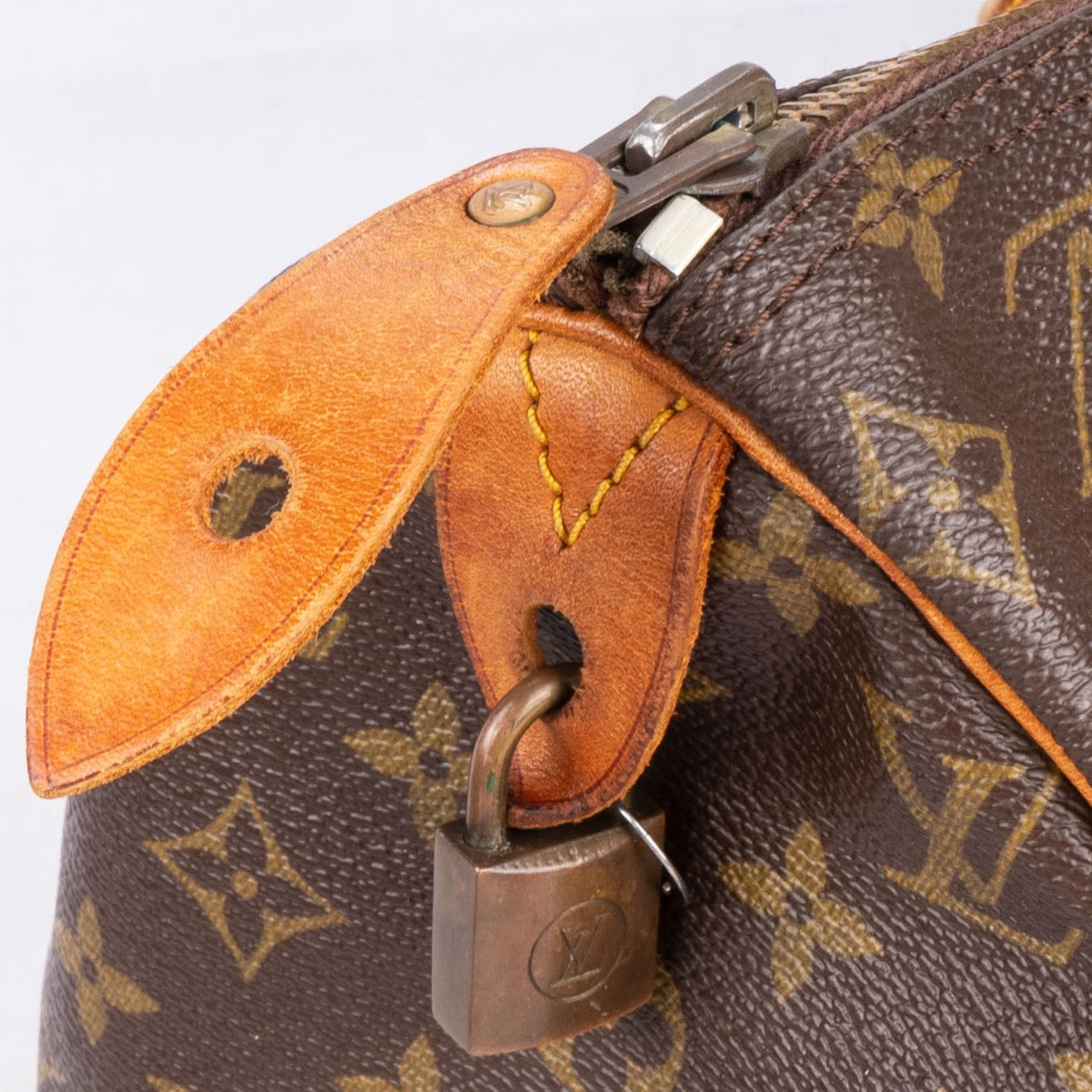 Louis Vuitton Canvas Monogram Speedy 40