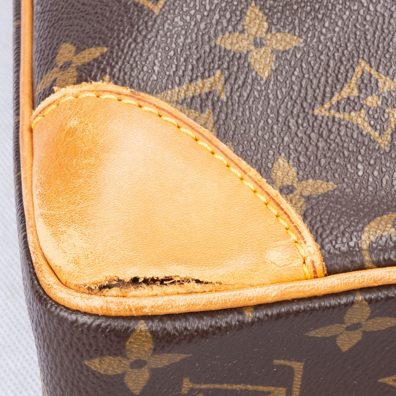 Louis Vuitton Canvas Monogram Porte Documents Business Bag