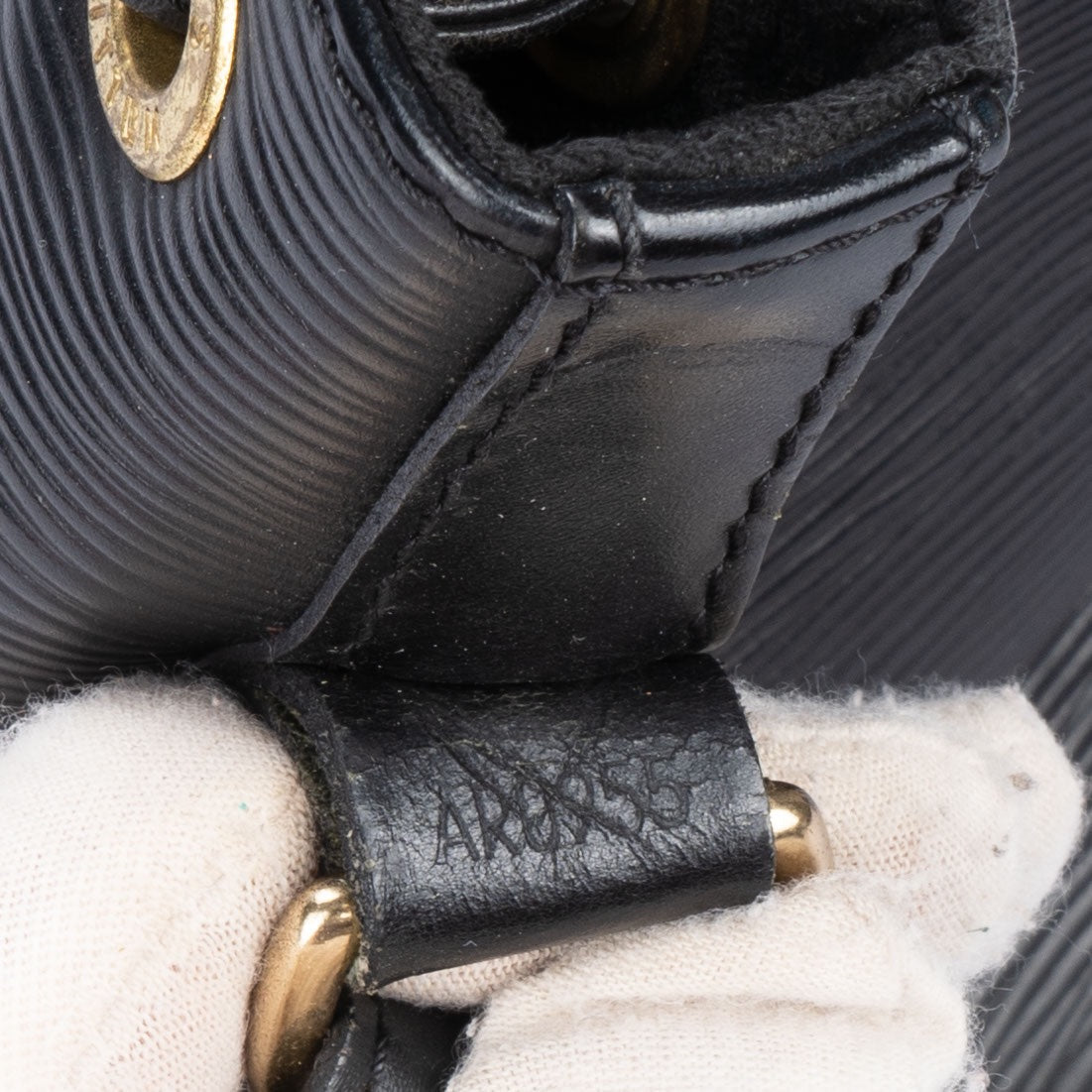 Louis Vuitton Epi Leather Sac Noe Petit