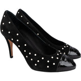 Chanel Black Patent Leather Suede Pearl Embellished CC Cap Toe Pumps (35,5)