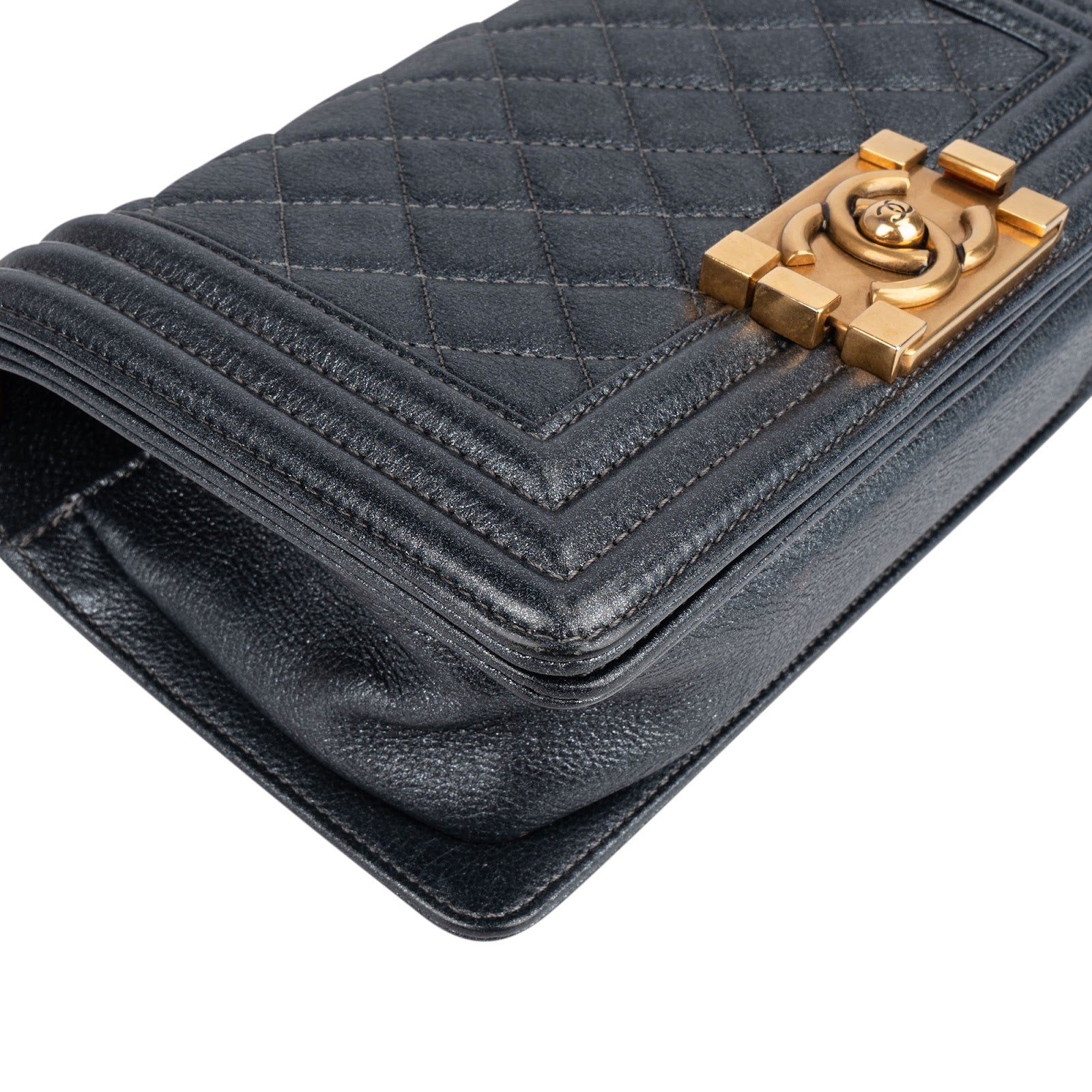 Chanel Metallic Quilted Leather Boy Single Flap Crossbody Bag - vintageandkickz