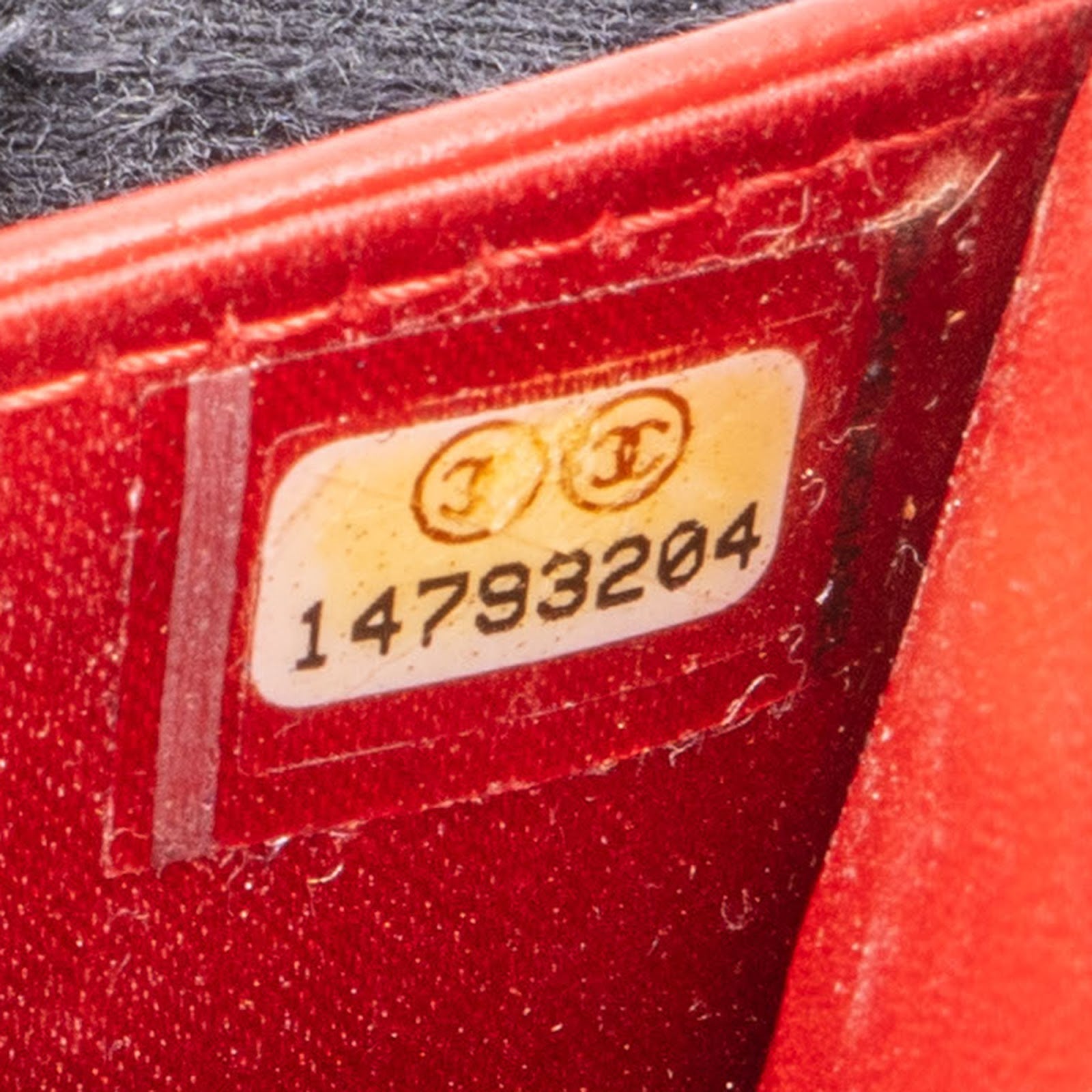 [🔄️B20 / F45] Chanel Camellia Embossed Leather Wallet on Chain Crossbody Bag - vintageandkickz