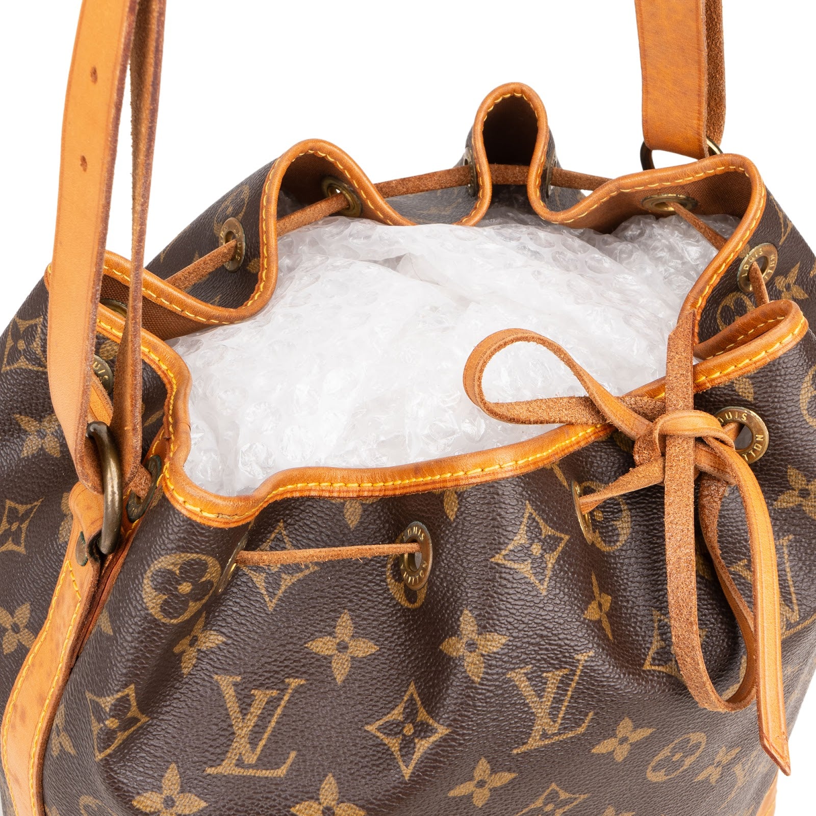 Louis Vuitton Monogram Canvas Sac Noé Grande Shoulder Bag - vintageandkickz