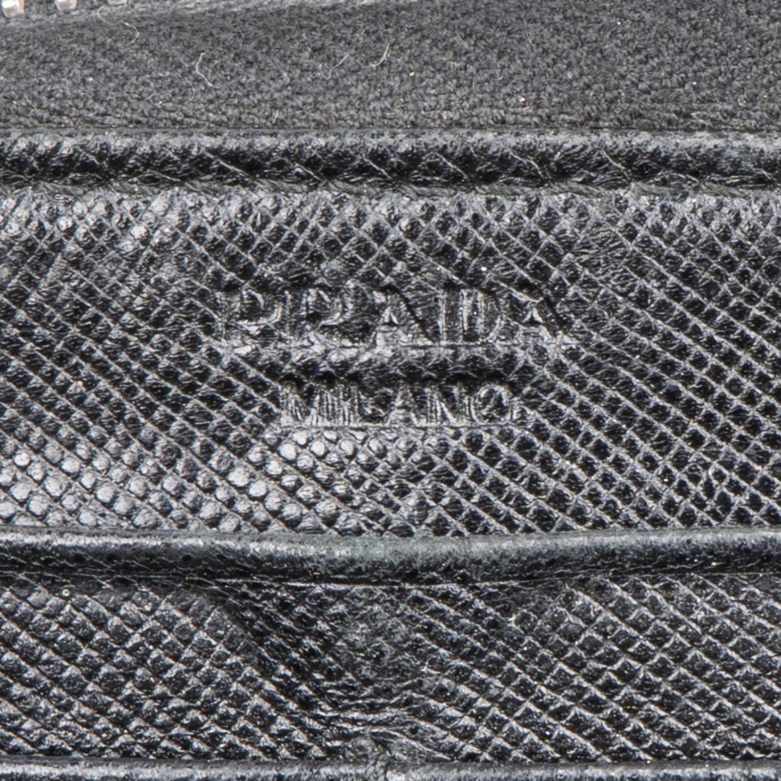 [🔄️B20 / F52] Prada Tessuto Zip Around Wallet - vintageandkickz