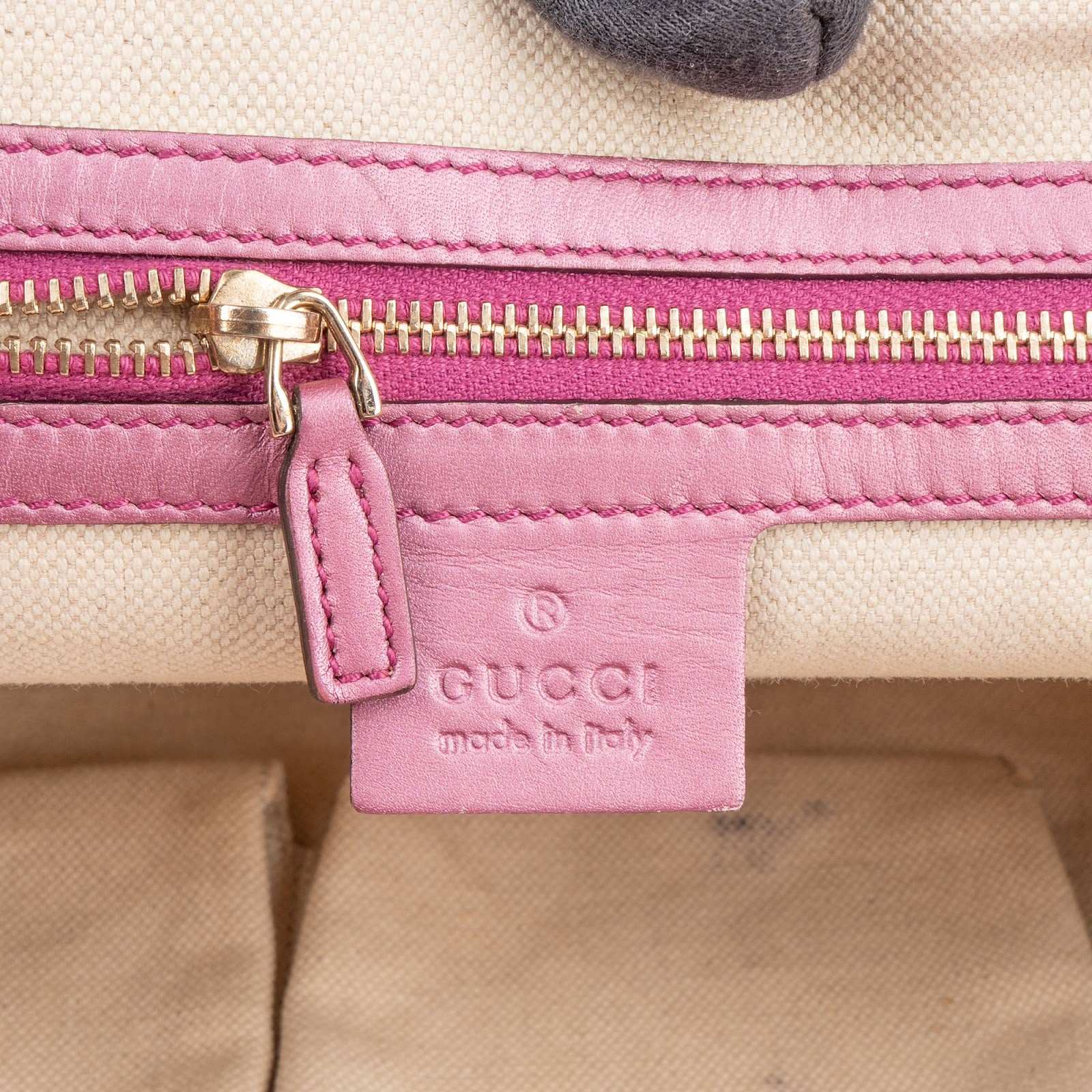 Gucci Monogram GG Heart Bit Tote Handbag - vintageandkickz