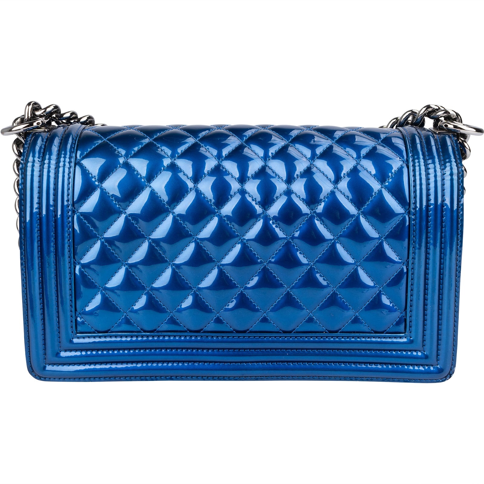 Chanel Quilted Patent Leather Boy Single Flap Crossbody Bag xx flecken auf der Lackleder Klappe? - vintageandkickz