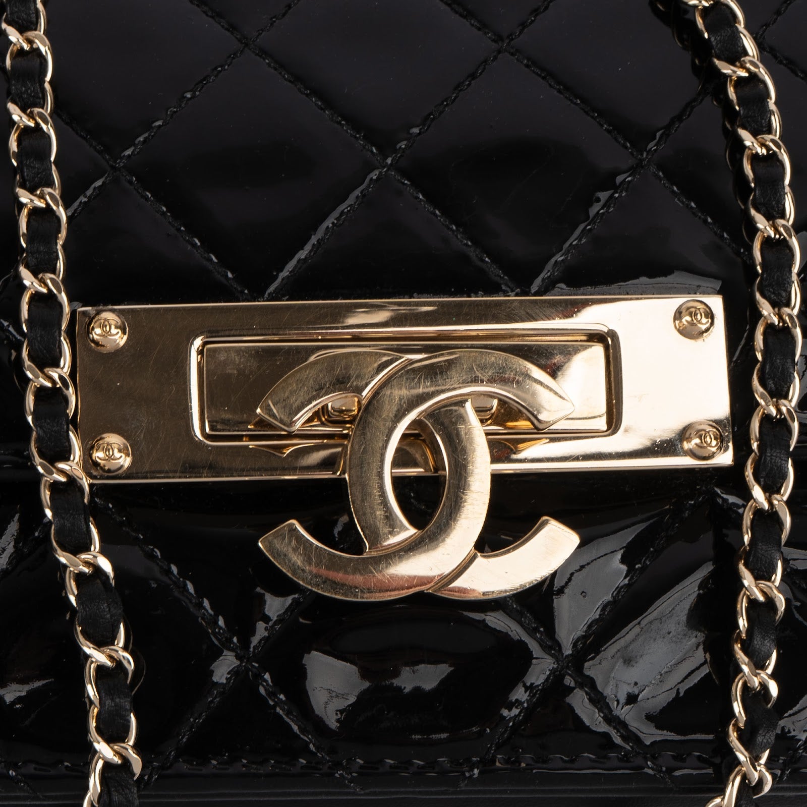 Chanel Quilted Patent Leather CC Crossbody Bag - vintageandkickz