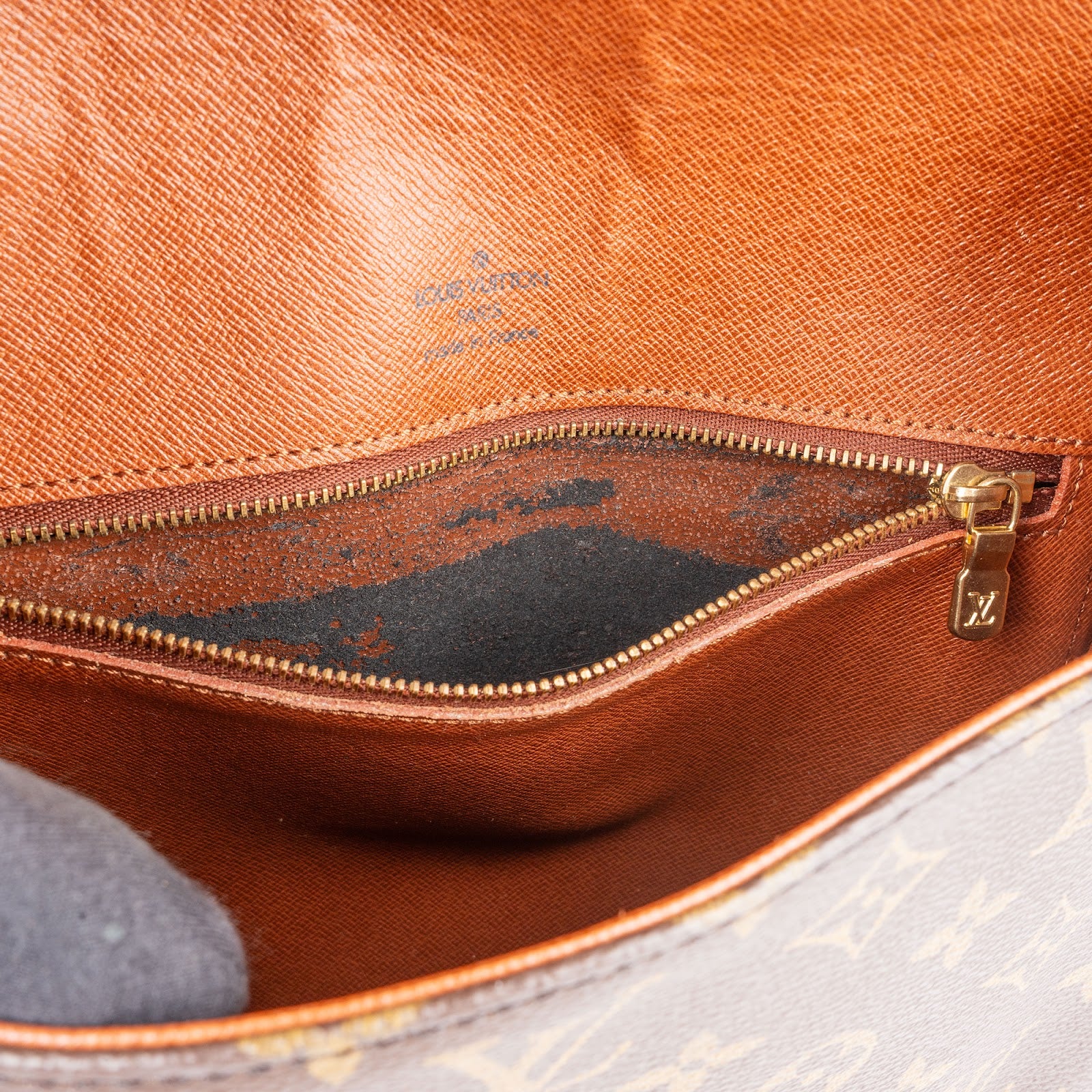 [🔄️B08 / F20] Louis Vuitton Monogram Canvas Saint Cloud Crossbody Bag - vintageandkickz