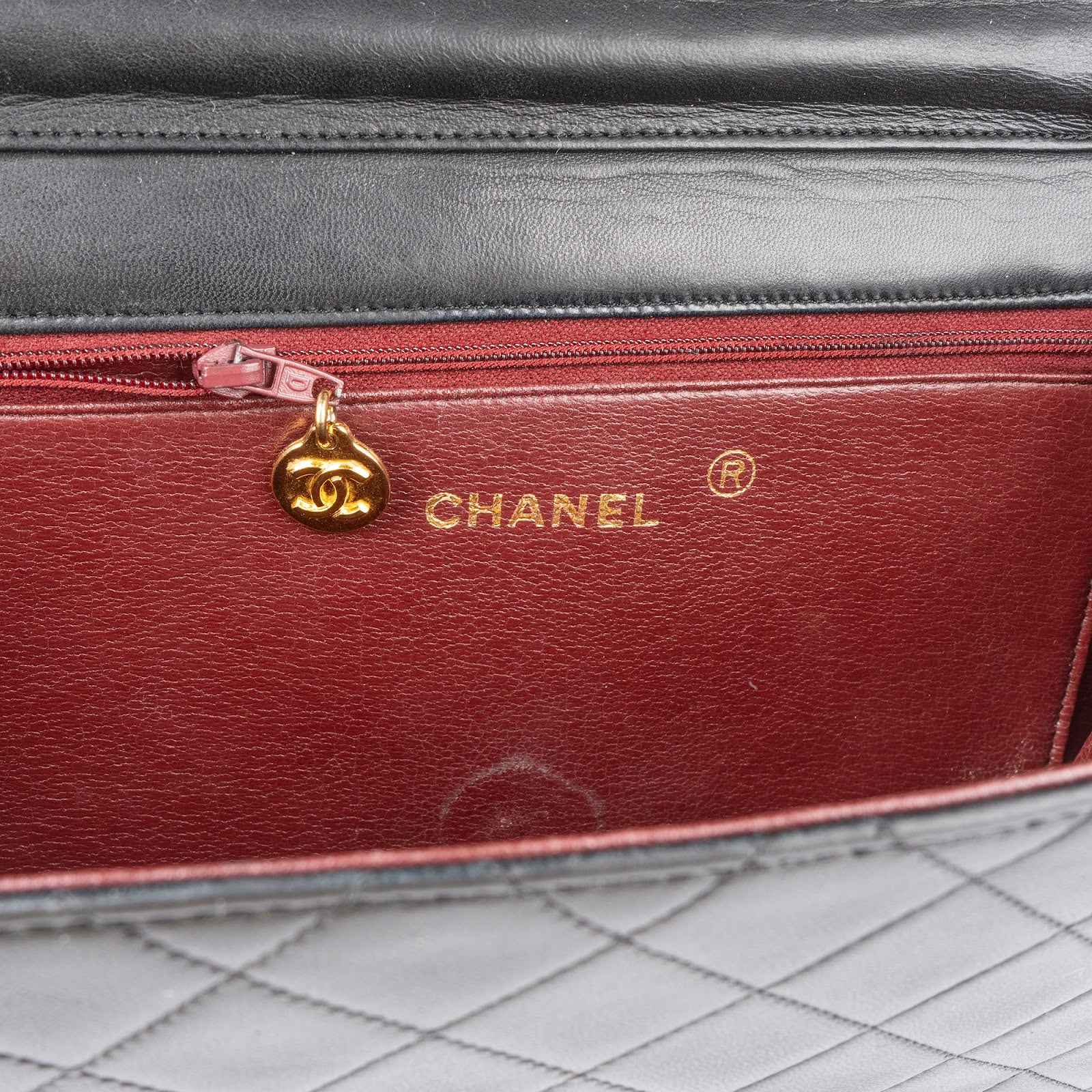 [🔄️B23 / F15] Chanel Quilted Lambskin Medium Double Flap Shoulder Bag - vintageandkickz