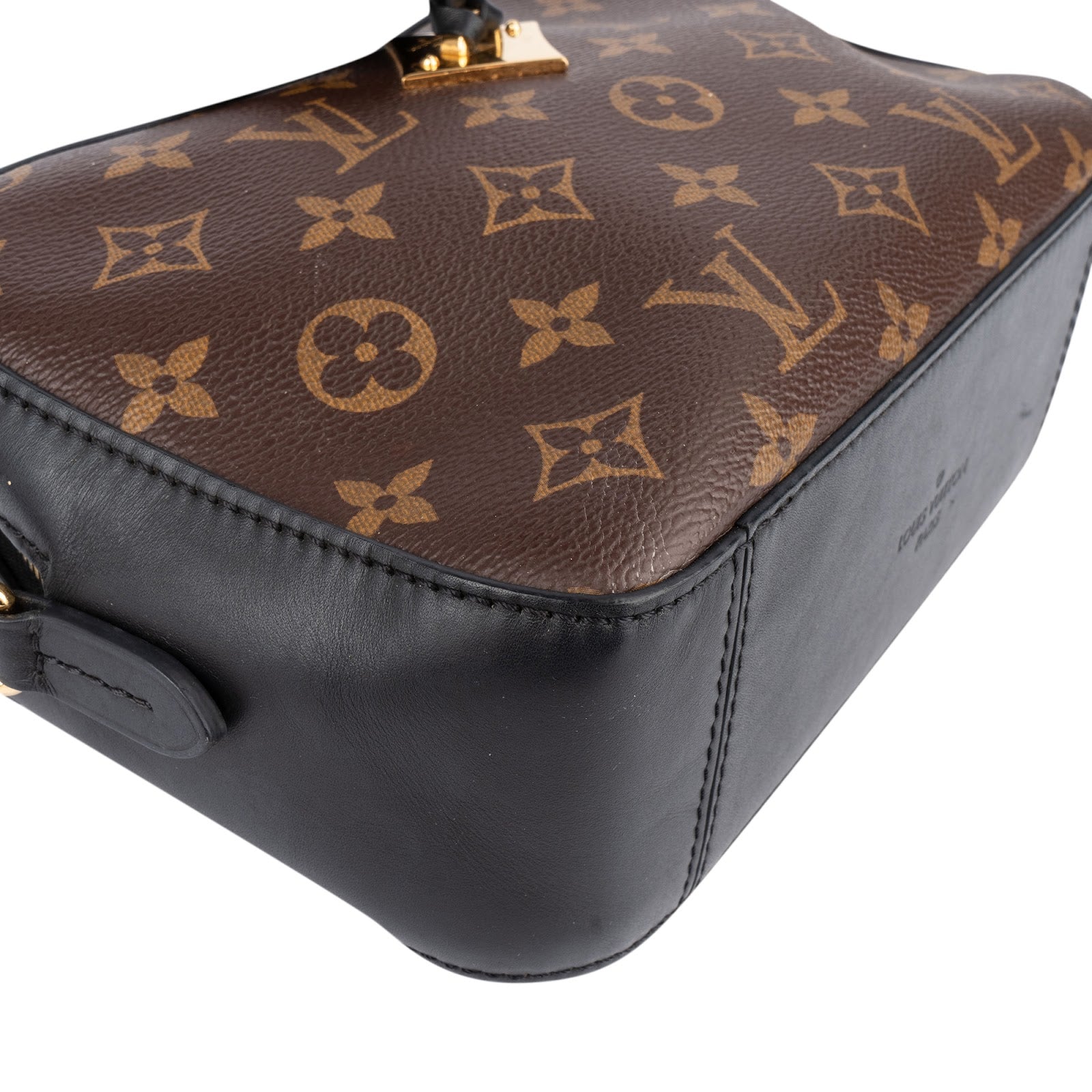 Louis Vuitton Monogram Canvas Saintonge Crossbody Bag - vintageandkickz