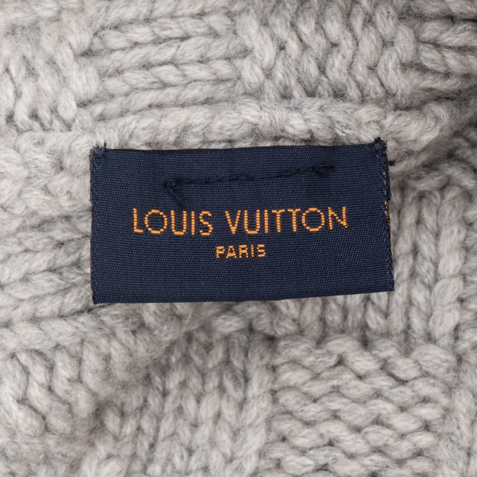 [🔄️B20 / F48] Louis Vuitton Grey Leather Petit Damier Beanie - vintageandkickz