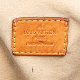 Louis Vuitton Monogram Canvas Artsy MM Shoulder Bag
