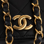 [🔄️B21 / F05] Chanel Quilted Lambskin Medium Single Flap Crossbody Bag - vintageandkickz