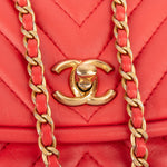 [🔄️B06 / F15] Chanel Red Leather Chevron Lambskin Mini Flap Bag with Top Handle Handbag - vintageandkickz