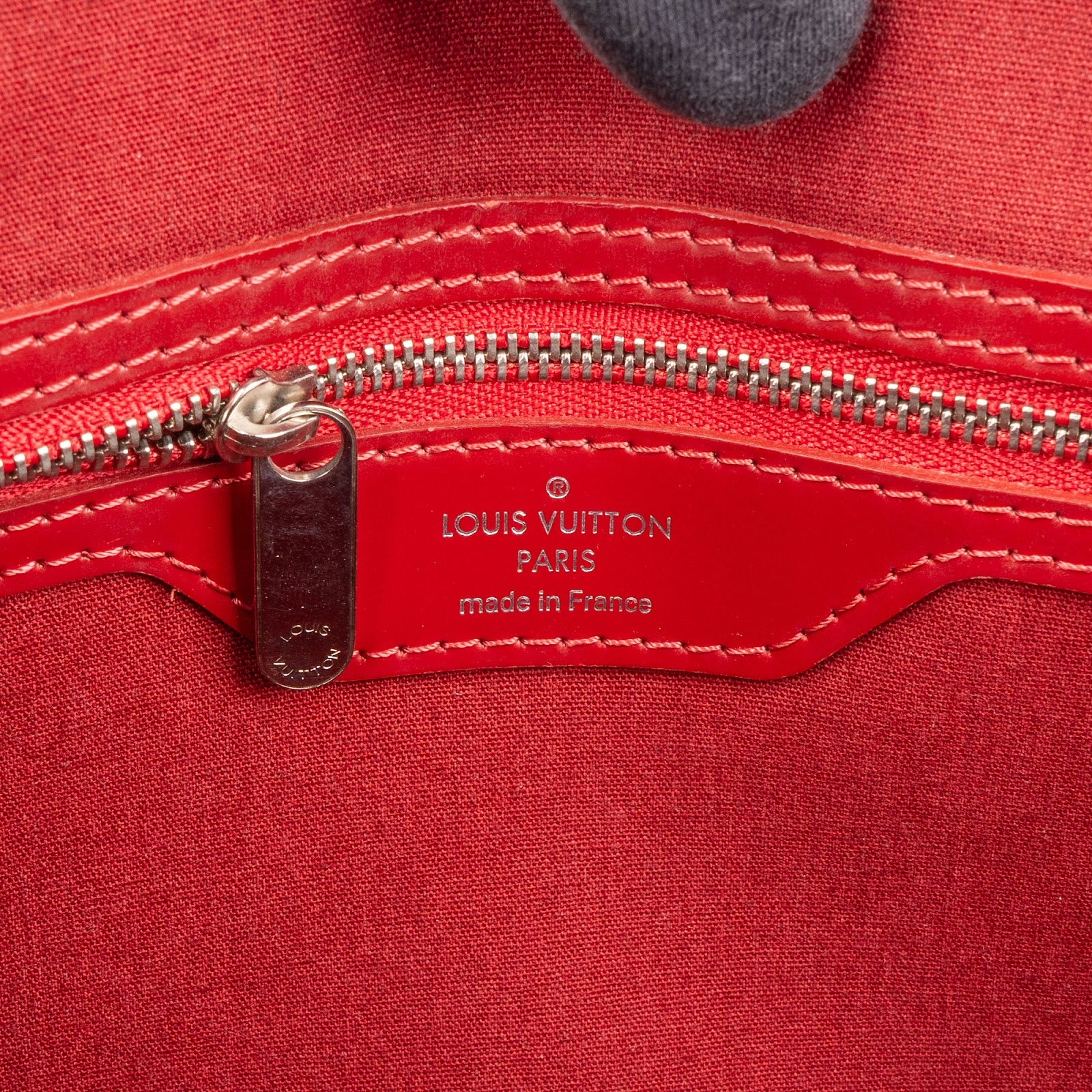 [🔄️B23 / F43] Louis Vuitton Red Epi Leather Cluny MM Crossbody Bag - vintageandkickz