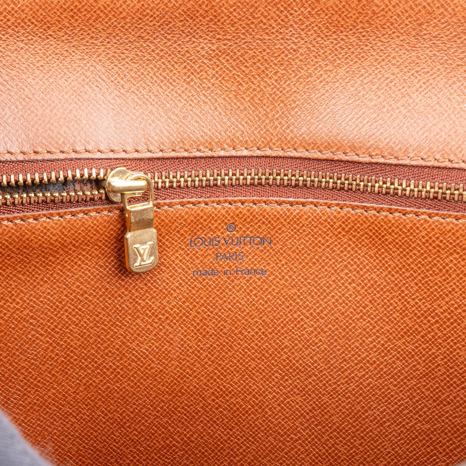 Louis Vuitton Monogram Canvas Porte Documents Laptop Clutch - vintageandkickz