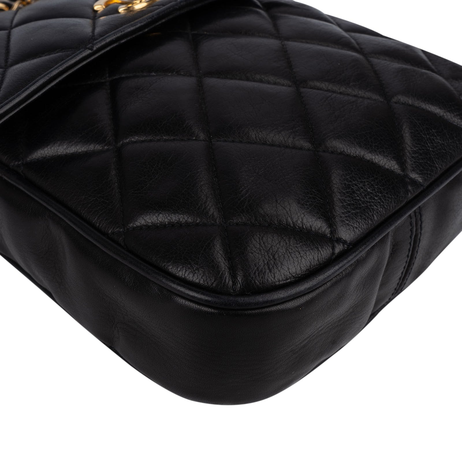 Chanel Quilted Lambskin CC Single Flap Crossbody Bag - vintageandkickz