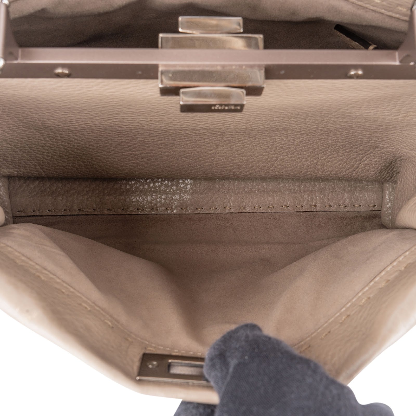 Fendi Selleria Leather Peekaboo Handbag - vintageandkickz