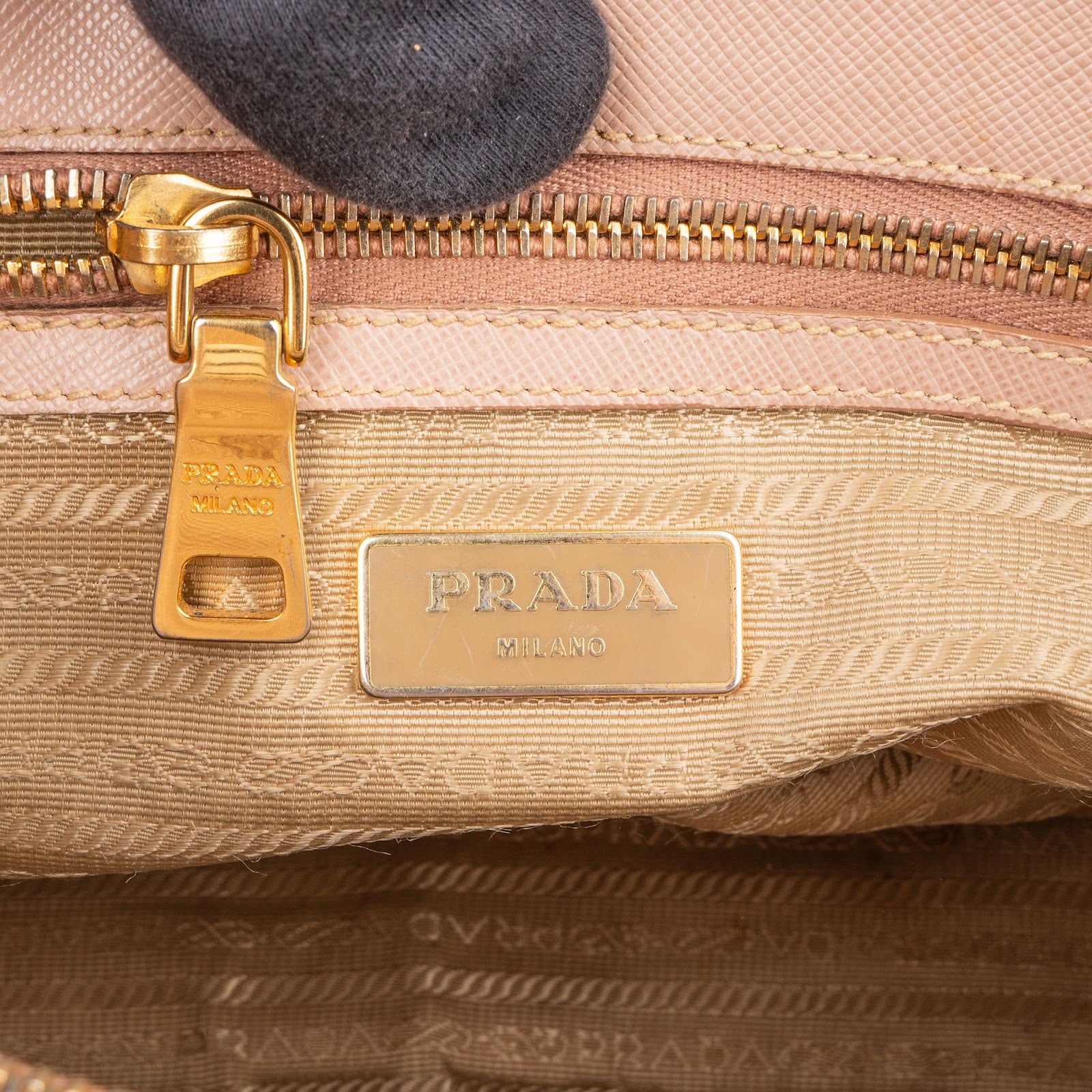 Prada Saffiano Leather Galleria Handbag - vintageandkickz