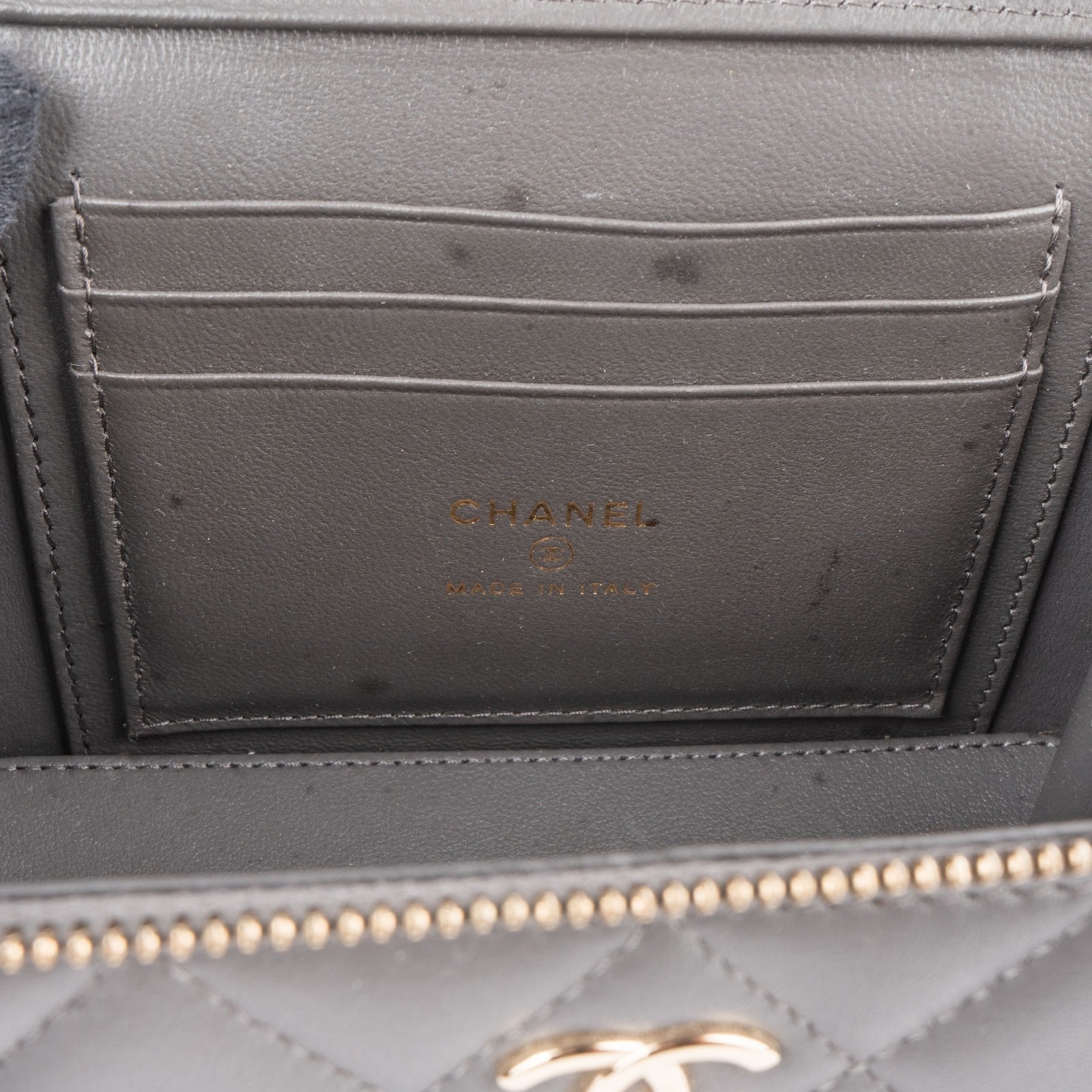 Chanel Quilted Lambskin Top Handle Vanity Case Crossbody Bag - vintageandkickz