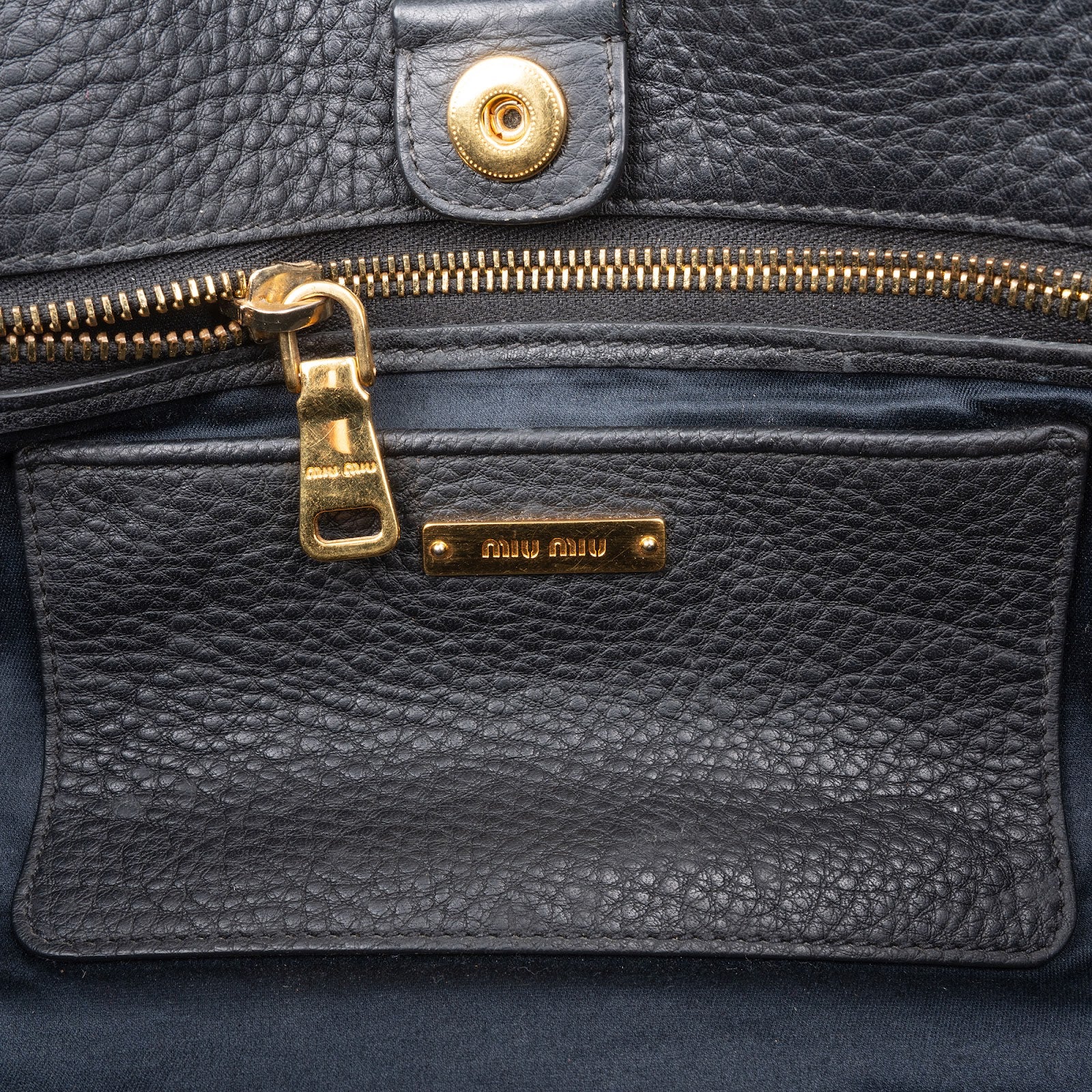 [🔄️B14 / F08] Miu Miu Vitello Daino Leather Tote Handbag - vintageandkickz
