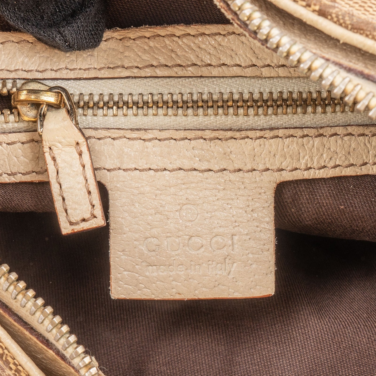 [🔄️B24 / F39] Gucci Monogram GG Canvas Abbey D-Ring Hobo Shoulder Bag - vintageandkickz