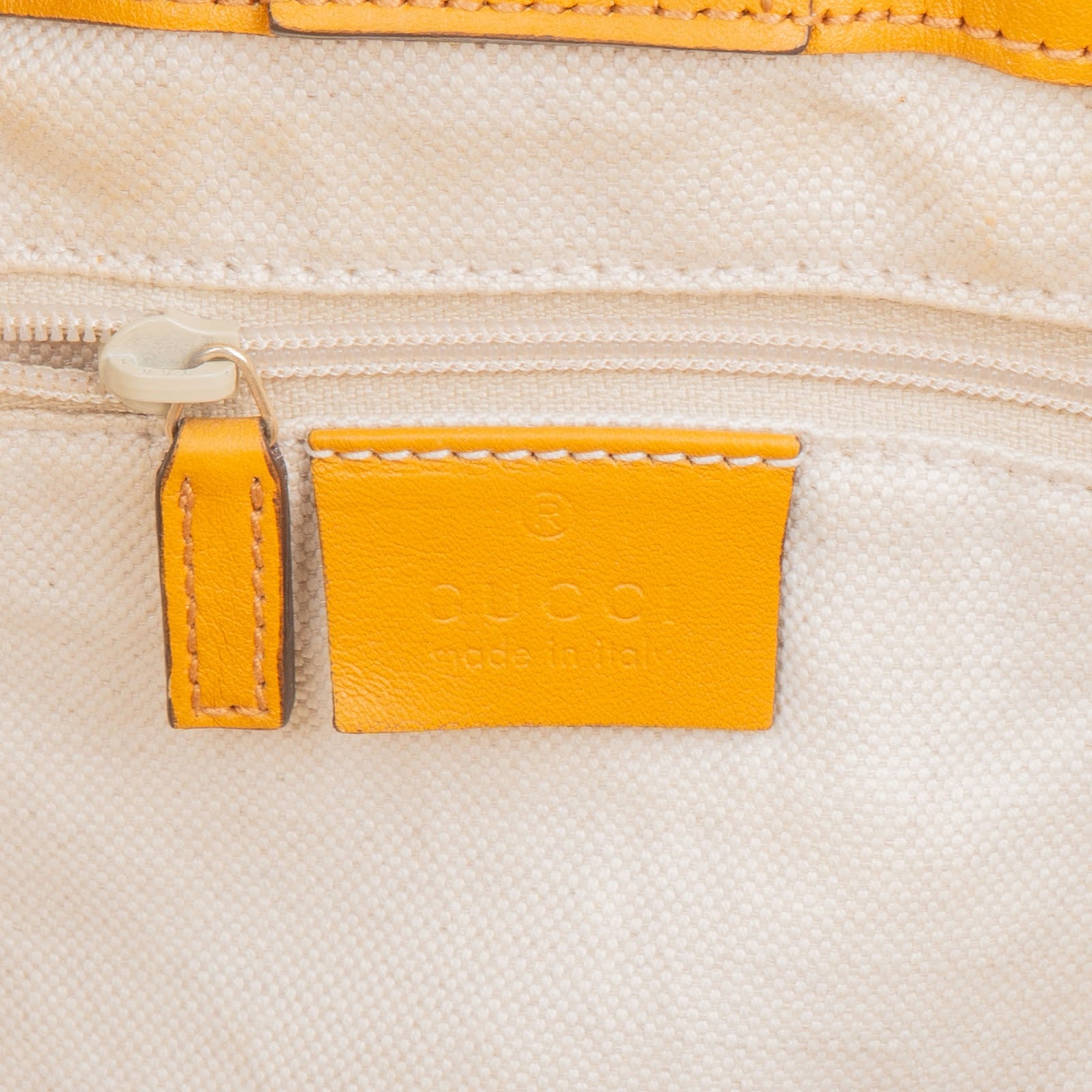 Gucci Guccissima Leather Sukey Handbag - vintageandkickz
