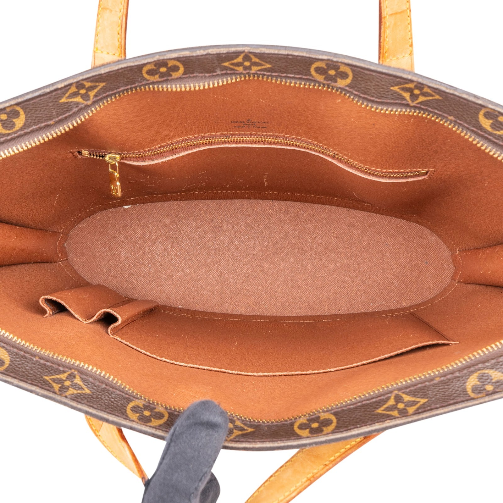 [🔄️B07 / F35] Louis Vuitton Monogram Canvas Luco Shoulder Bag - vintageandkickz