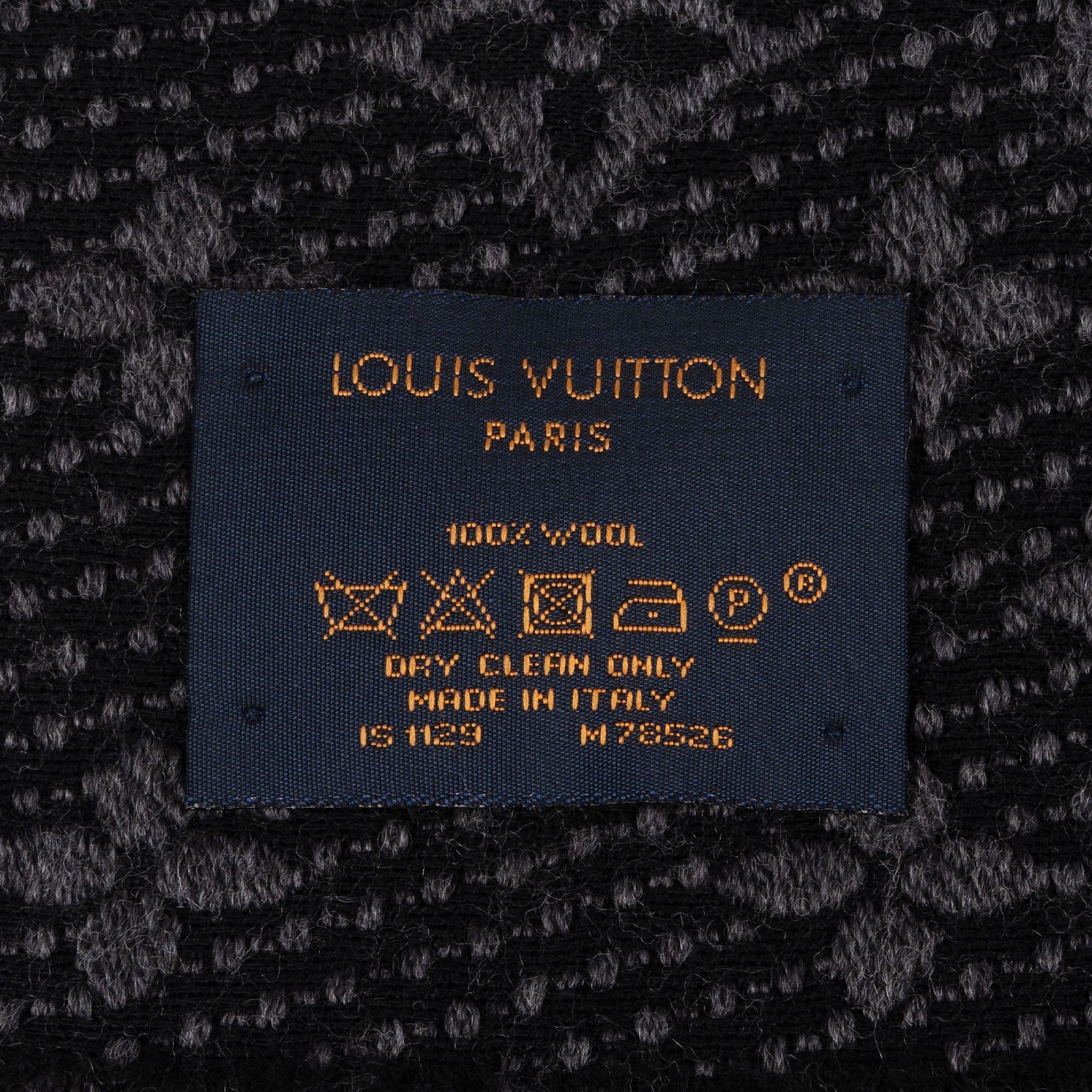 [🔄️B06 / F35] Louis Vuitton Silk Monogram Logomania Tuch Scarf - vintageandkickz