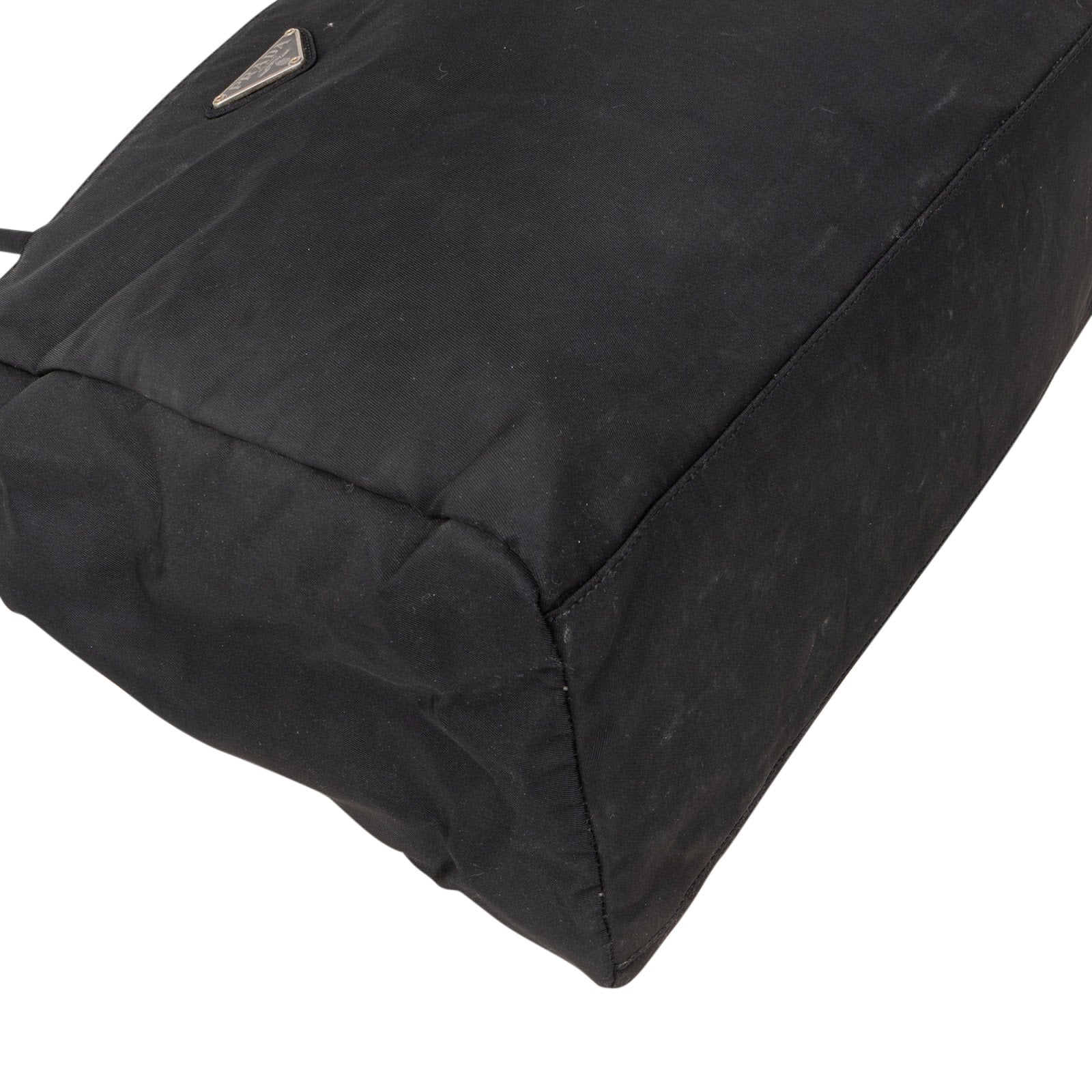 [🔄️B09 / F53] Prada Nylon Tote Handbag - vintageandkickz