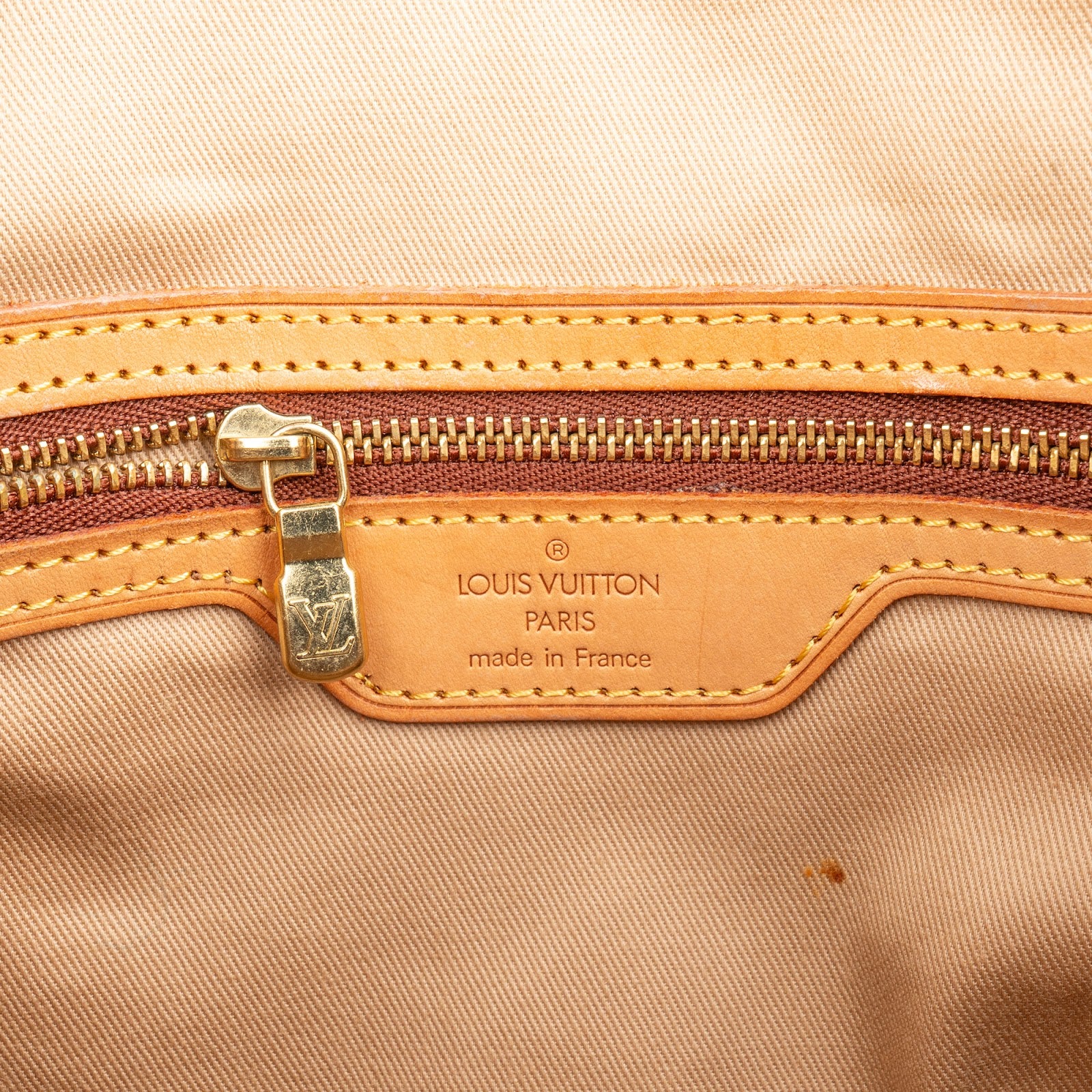 Louis Vuitton Monogram Canvas Bucket GM Shoulder Bag - vintageandkickz