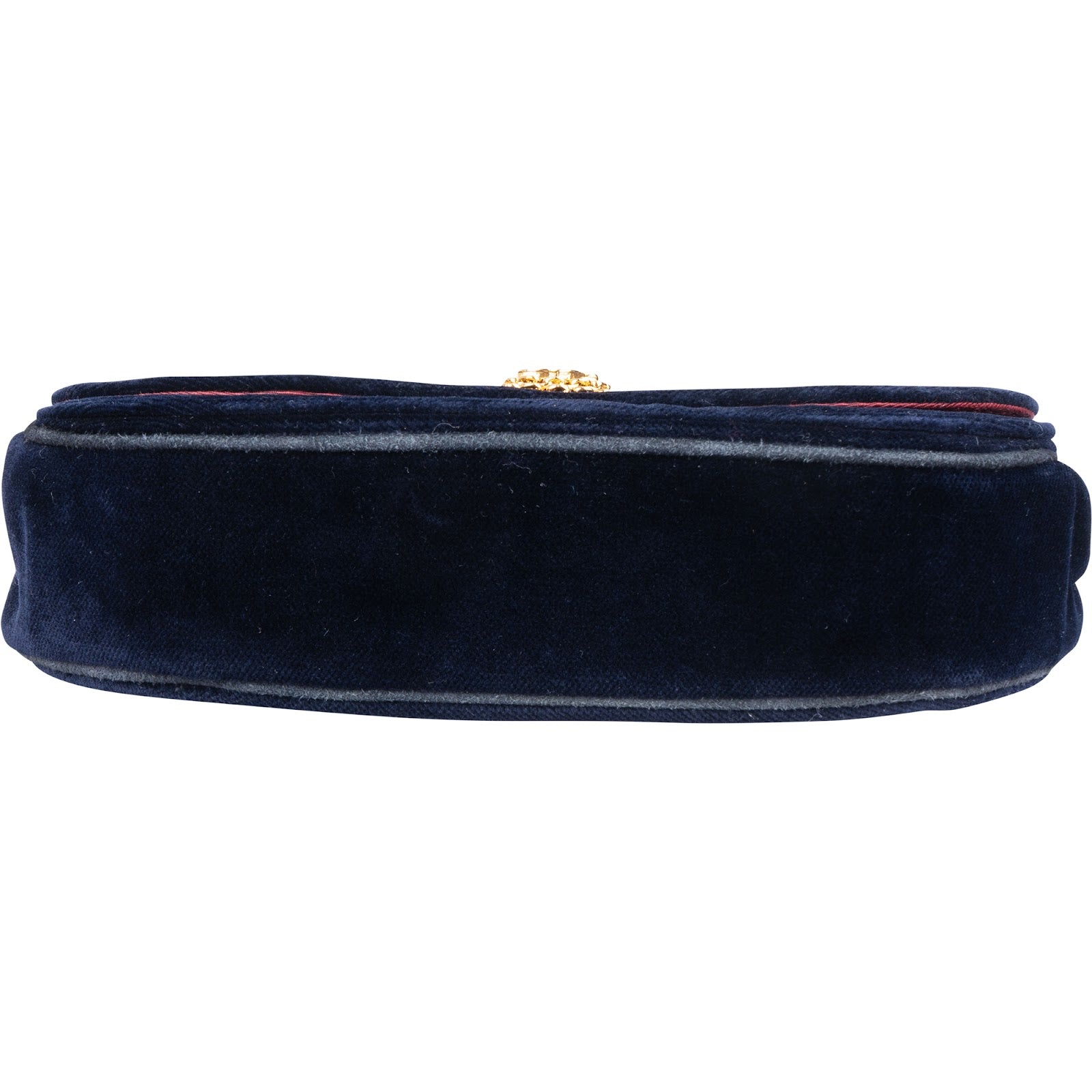 Chanel Chevron Velvet Half Moon Single Flap Crossbody Bag xxverschluss erneuern - vintageandkickz