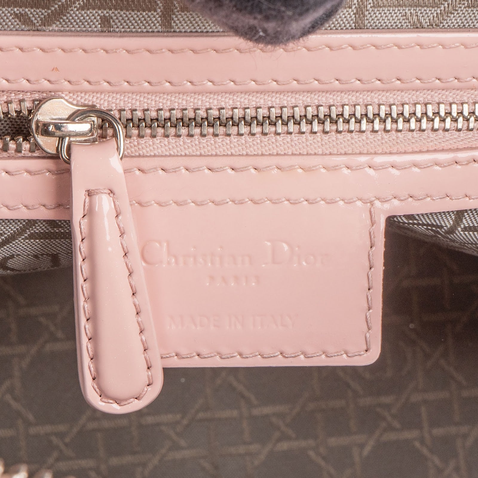 Christian Dior Quilted Patent Leather Lady Dior Handbag xx neuwertig - vintageandkickz