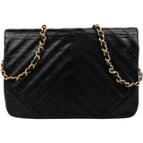[🔄️B20 / F21] Chanel Lambskin Chevron Single Flap Crossbody Bag - vintageandkickz