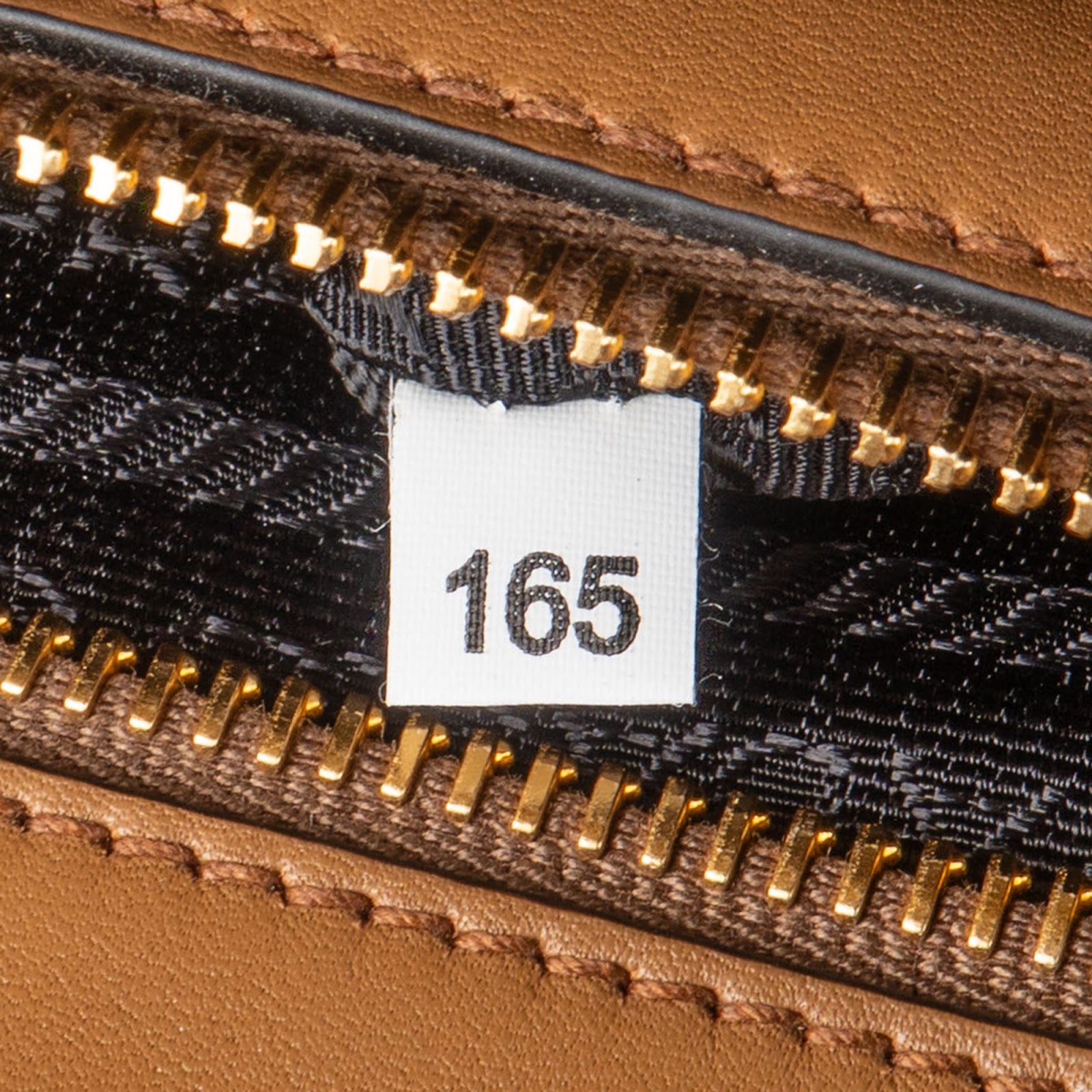 [🔄️B23 / F31] Prada Saffiano Leather Small Galleria Handbag - vintageandkickz