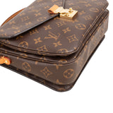 Louis Vuitton Monogram Canvas Métis Handbag