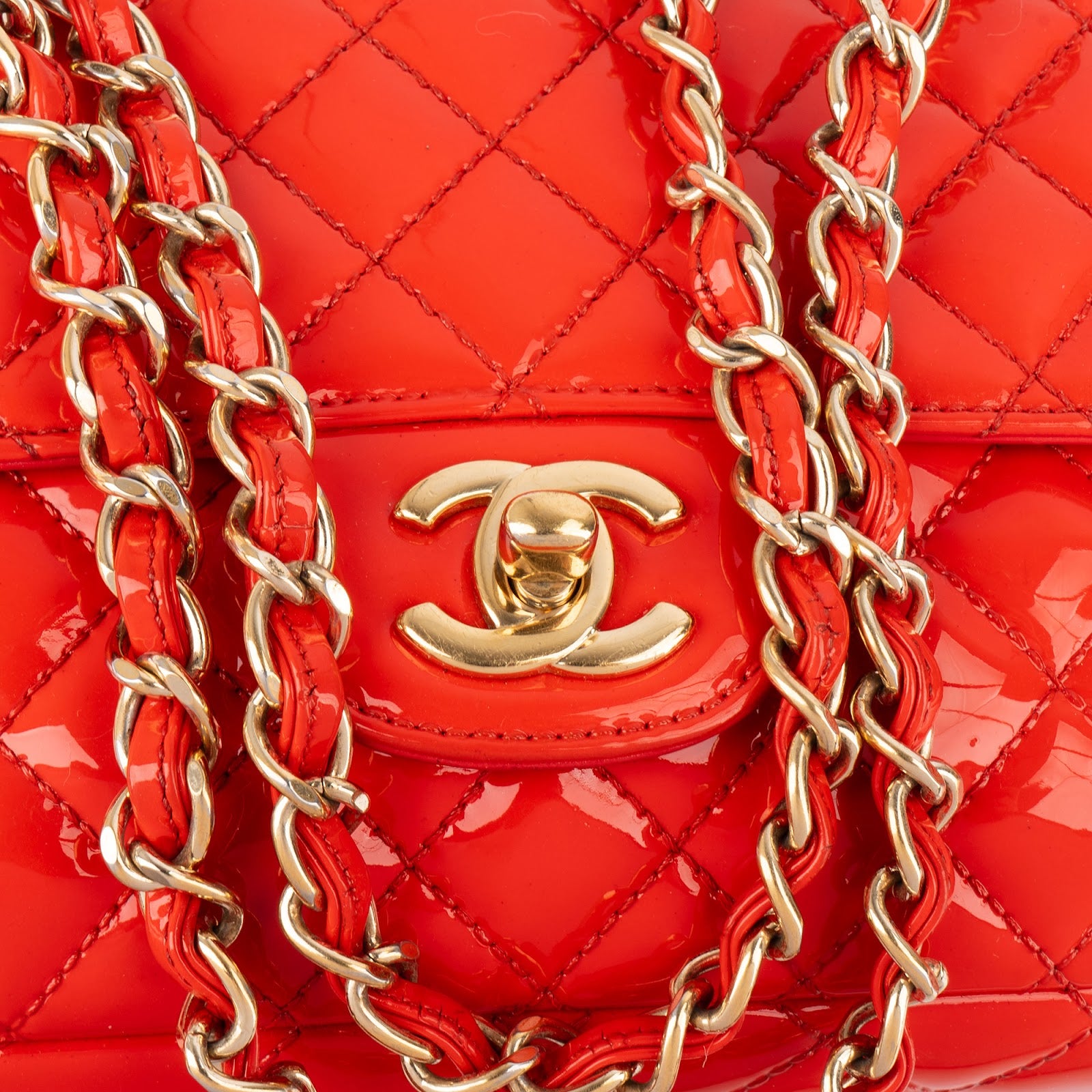 [🔄️B06 / F14] Chanel Patent Leather Medium Double Flap Crossbody Bag - vintageandkickz