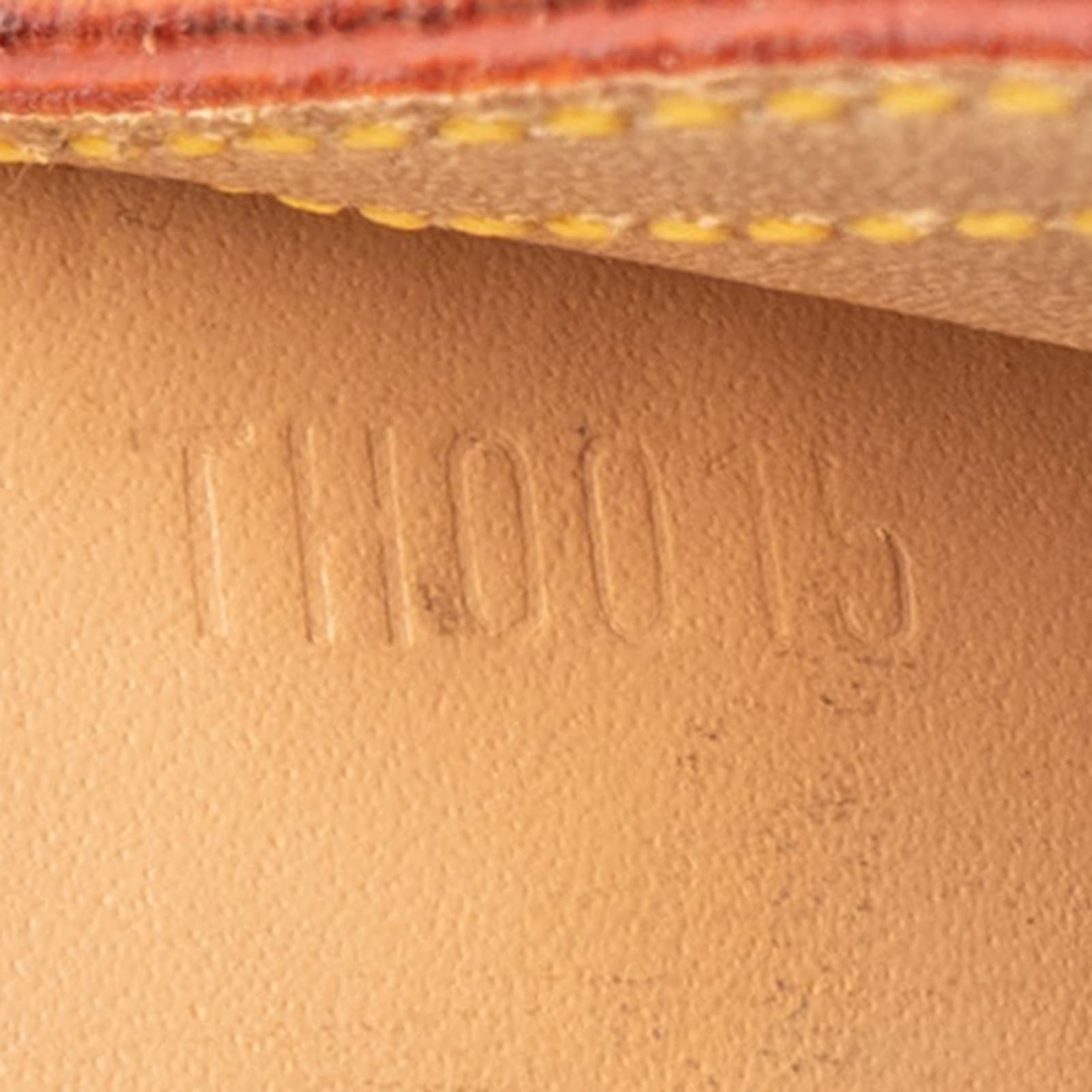 [🔄️B06 / F72] Louis Vuitton Canvas Multicolor Monogram Sarah Wallet - vintageandkickz