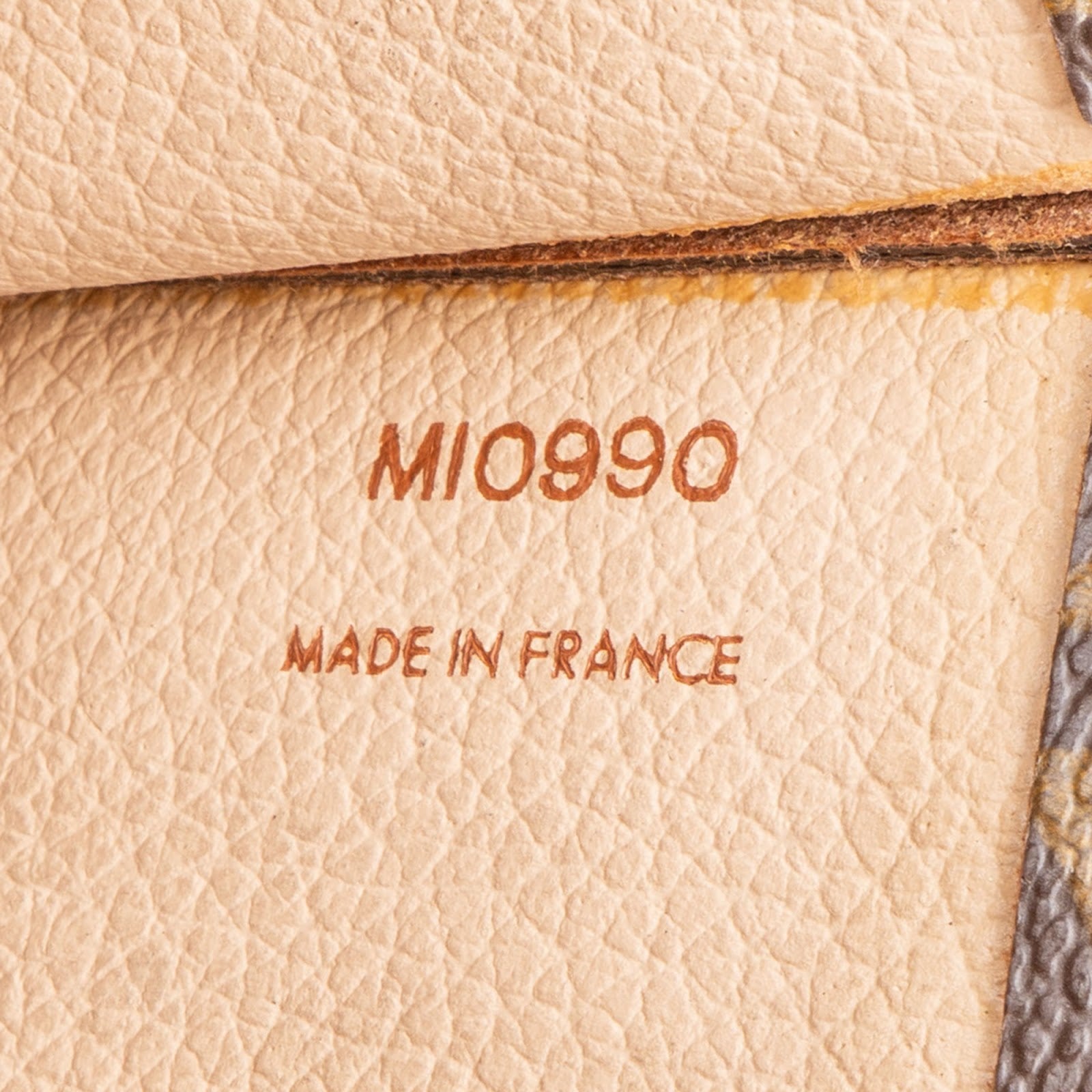 Louis Vuitton Monogram Canvas Sac Plat Handbag - vintageandkickz