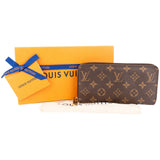 Louis Vuitton Monogram Canvas Zippy Wallet - vintageandkickz
