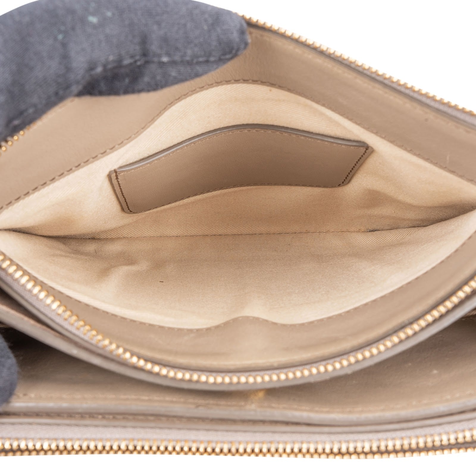 Chloé Leather and Suede Roy Crossbody Bag - vintageandkickz