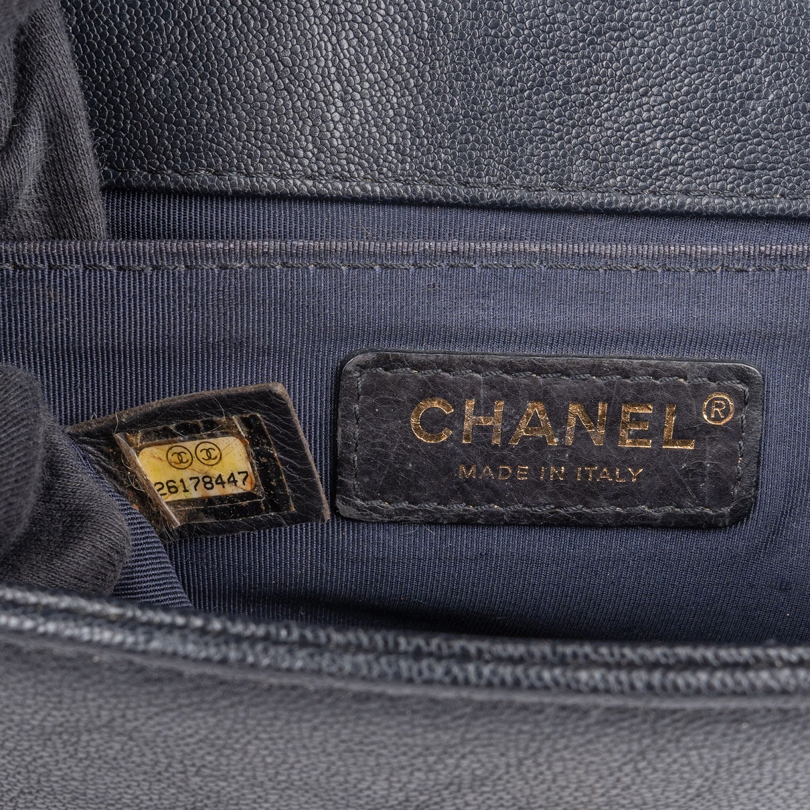 [🔄️B11 / F26] Chanel Quilted Lambskin Medium Boy Crossbody Bag - vintageandkickz