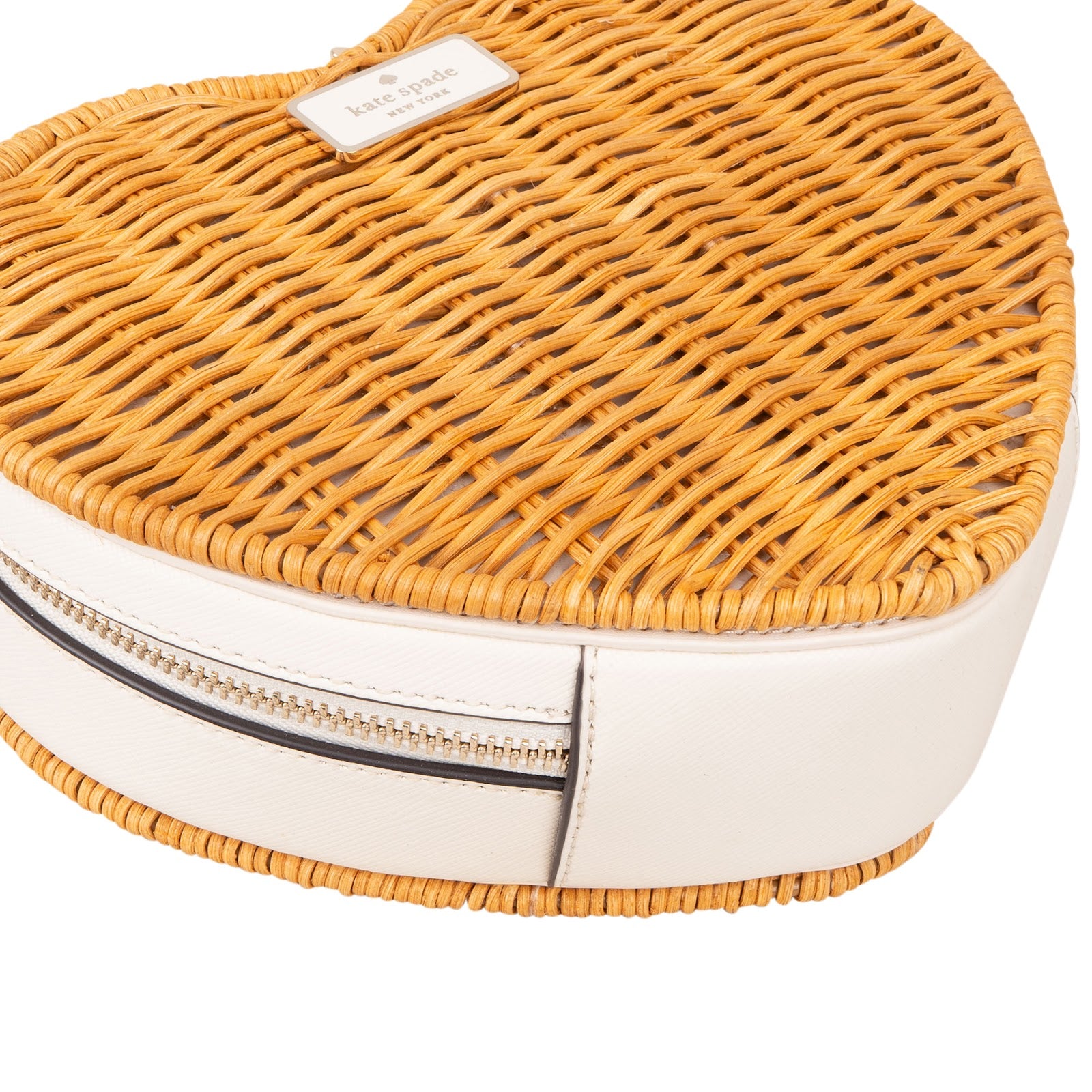 [🔄️B09 / F54] Kate Spade Wicker Heart Crossbody Handbag - vintageandkickz