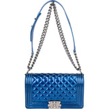 Chanel Quilted Patent Leather Boy Single Flap Crossbody Bag xx flecken auf der Lackleder Klappe? - vintageandkickz
