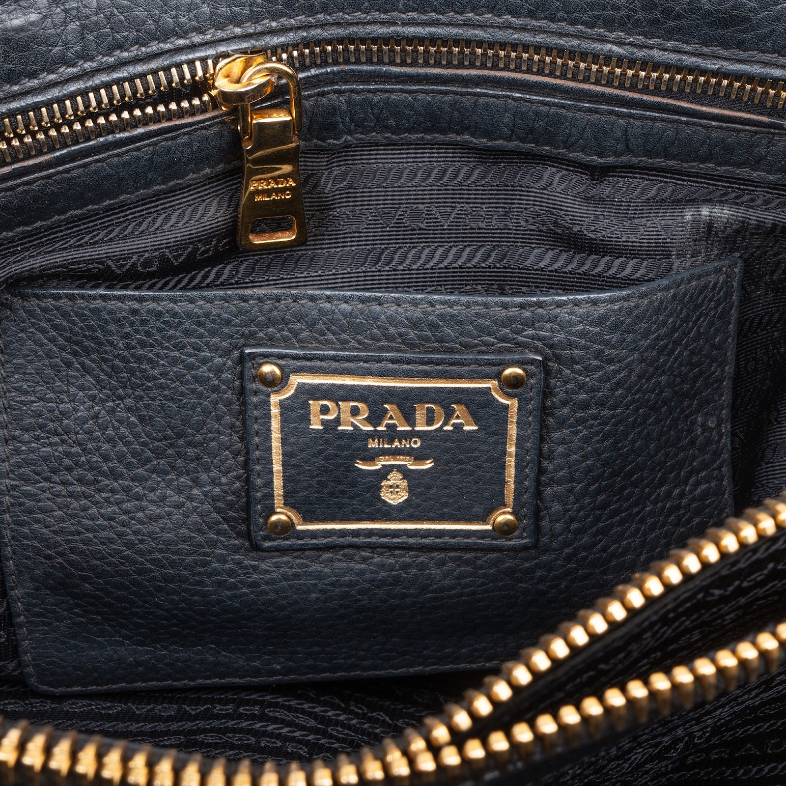 [🔄️B20 / F36] Prada Vitello Daino Tote Crossbody Bag - vintageandkickz