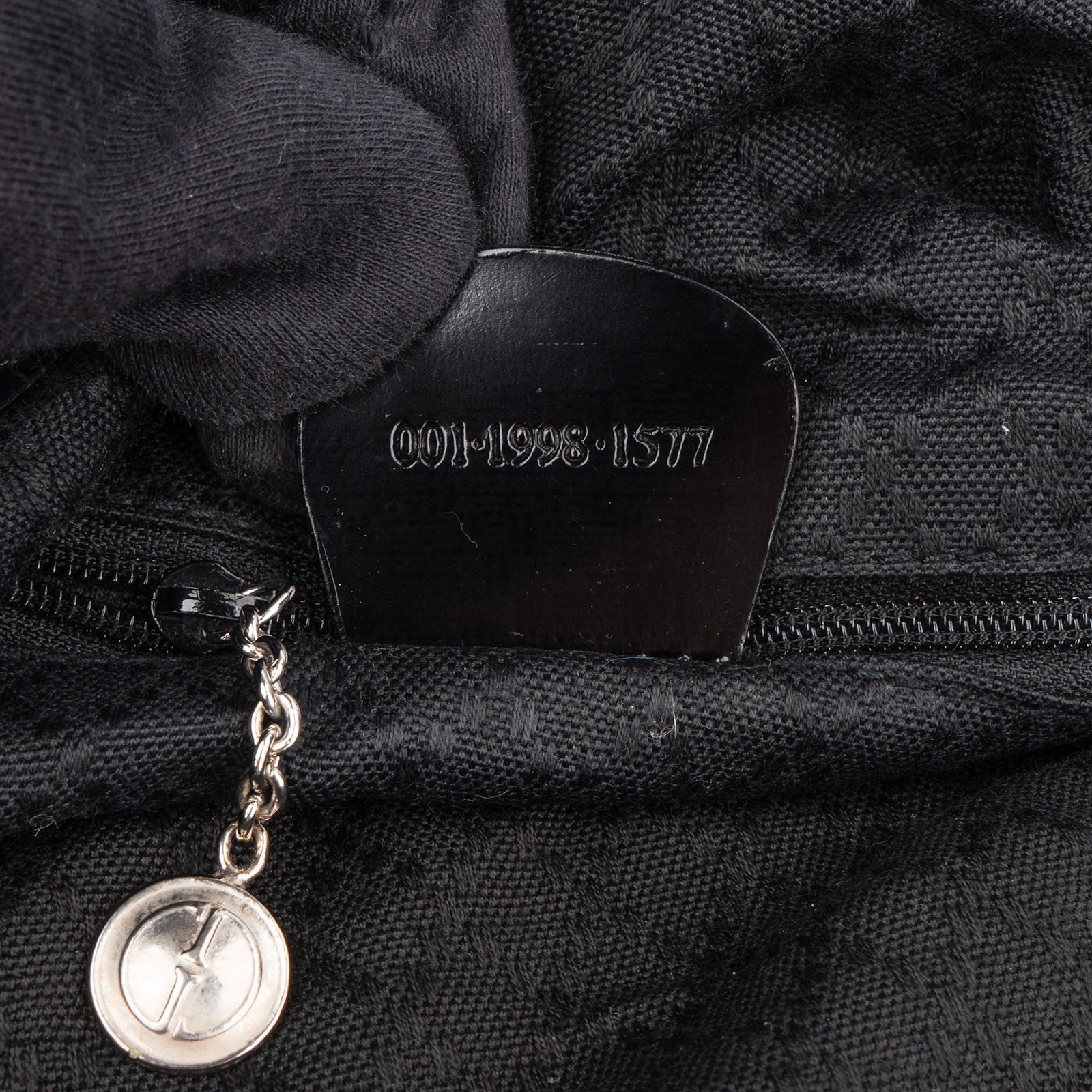 [🔄️B11 / F05] Gucci Nylon Bamboo Hobo Crossbody Bag - vintageandkickz
